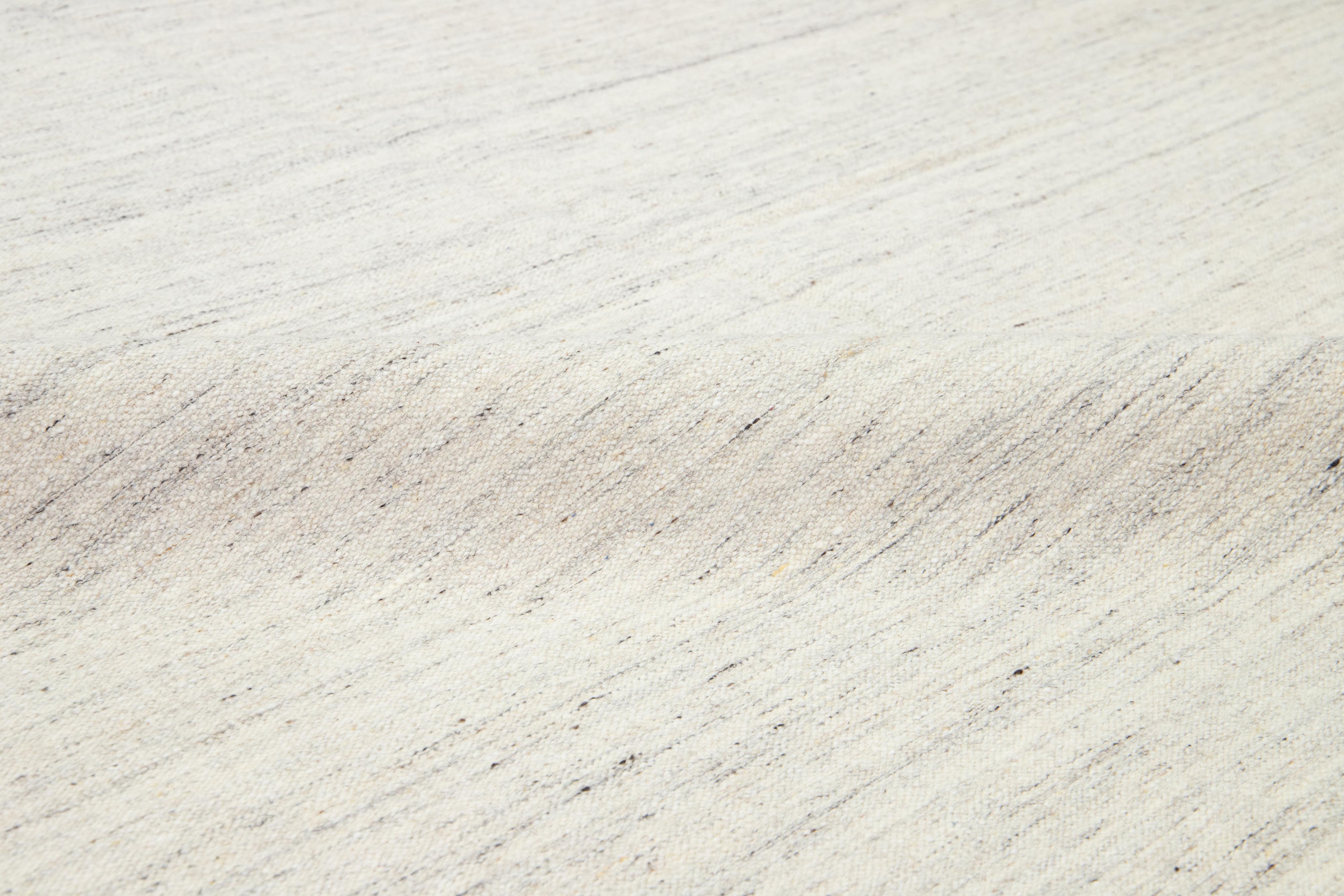 12 x 15 Moderner Flachgewebe-Wollteppich Handgefertigt in Elfenbein mit starkem Design im Angebot 2