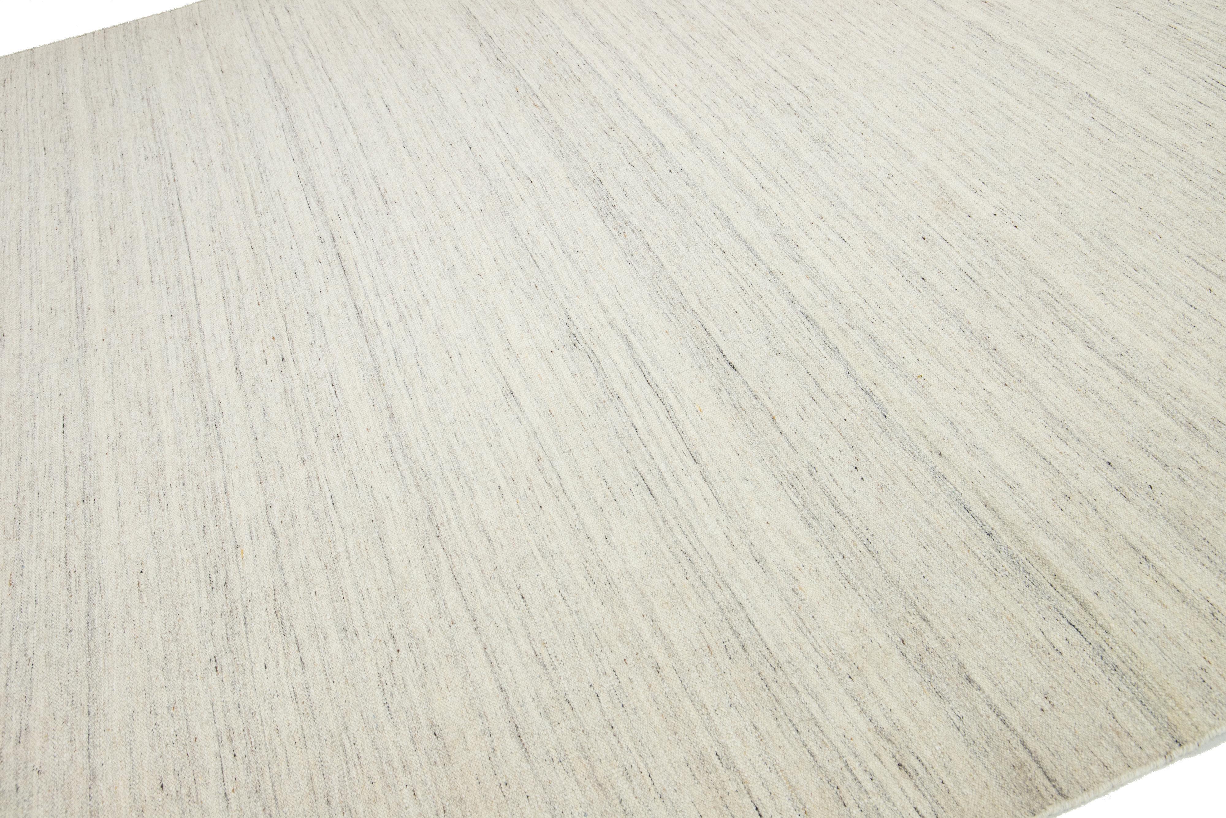 12 x 15 Moderner Flachgewebe-Wollteppich Handgefertigt in Elfenbein mit starkem Design (Türkisch) im Angebot
