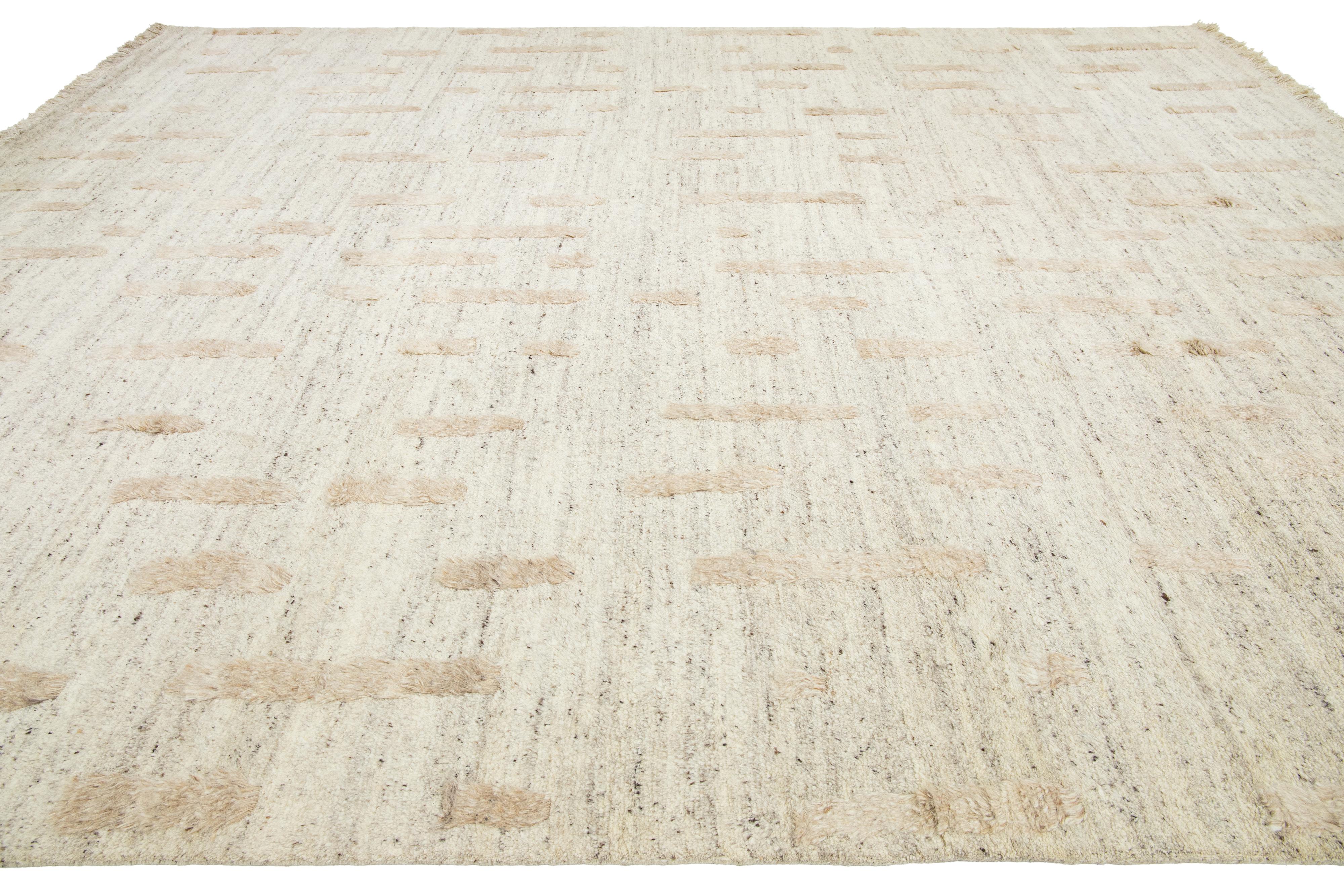 12 x 15 Room Size Modern Moroccan Designed Wool Rug In Beige In New Condition For Sale In Norwalk, CT