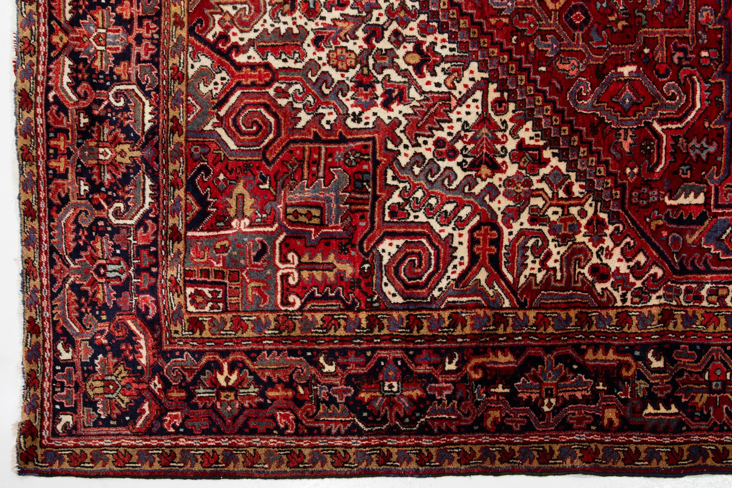 12 x 16 Red Antique Heriz Wool Rug Handmade With Medallion Motif (20. Jahrhundert) im Angebot