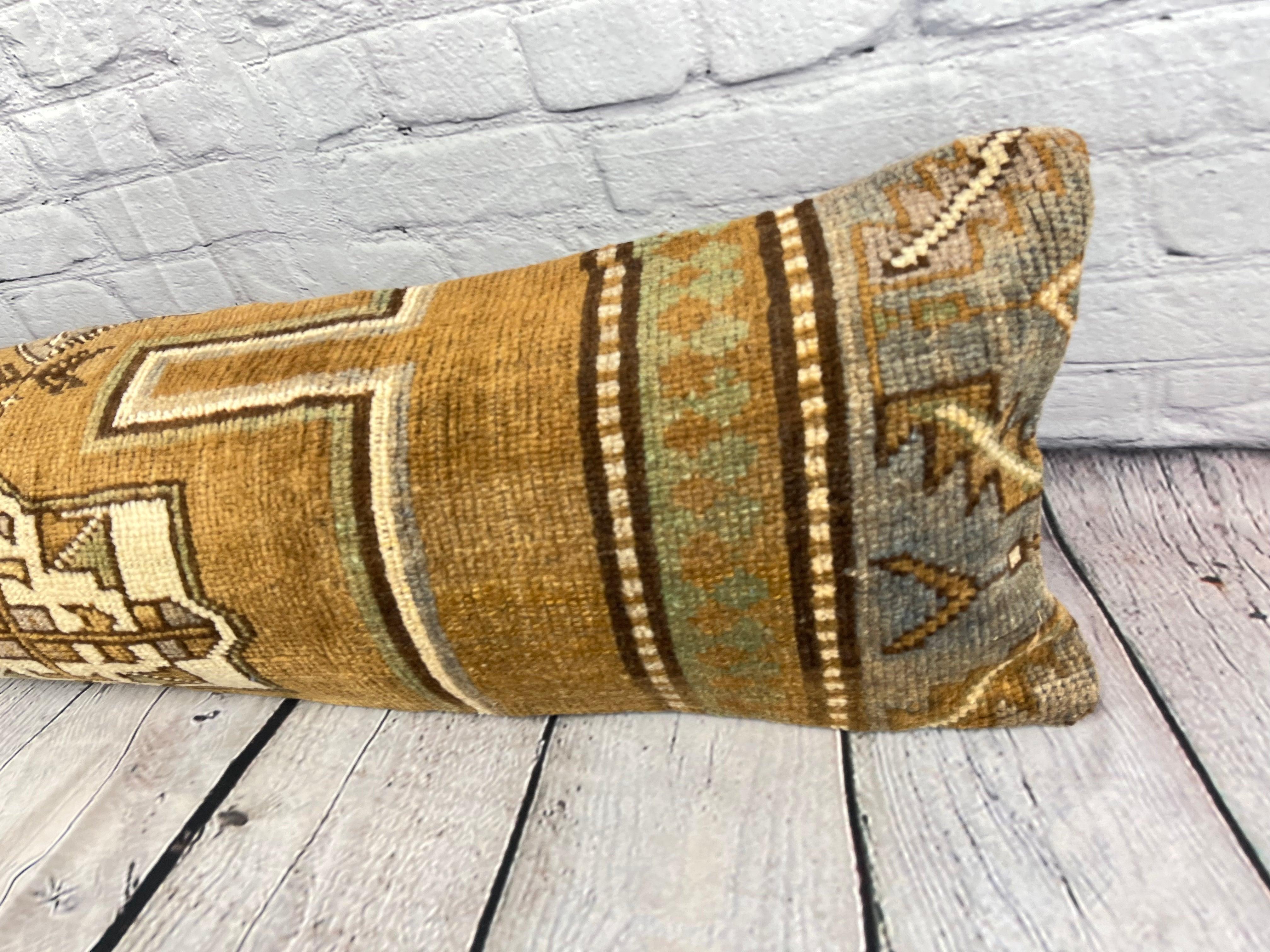 12 x 46 Cuscino Tappeto Lombare Opulenza Artigianale Cuscino Turco Copricuscino #7754 Migliora l'arredamento della tua casa con il nostro Cuscino Tappeto Lombare Cuscino Turco. Questo squisito copricuscino, meticolosamente tessuto a mano, dona un