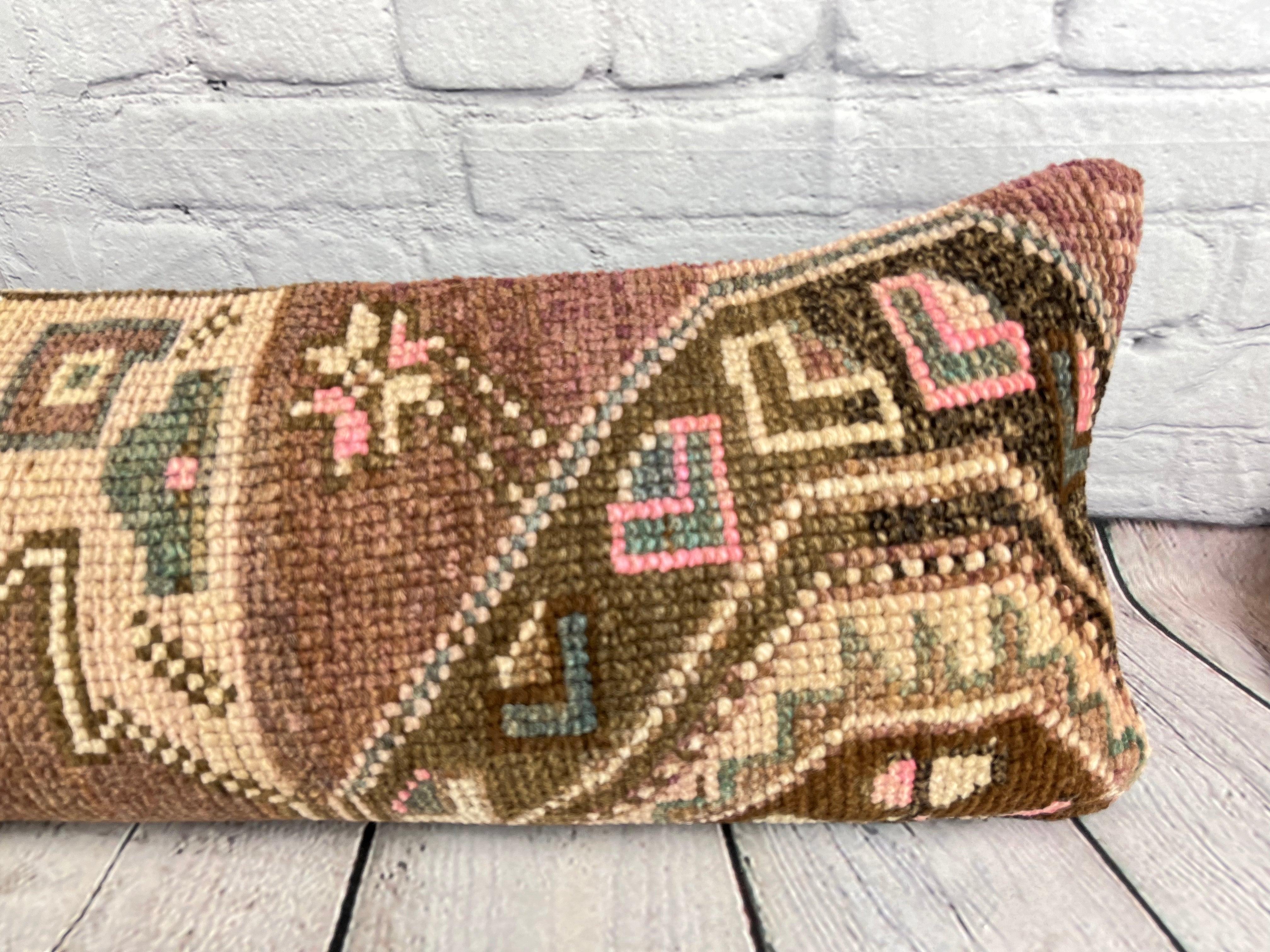 Turc Coussin d'oreiller tapis turc Nomadic Elegance 12 x 46 #7539 en vente