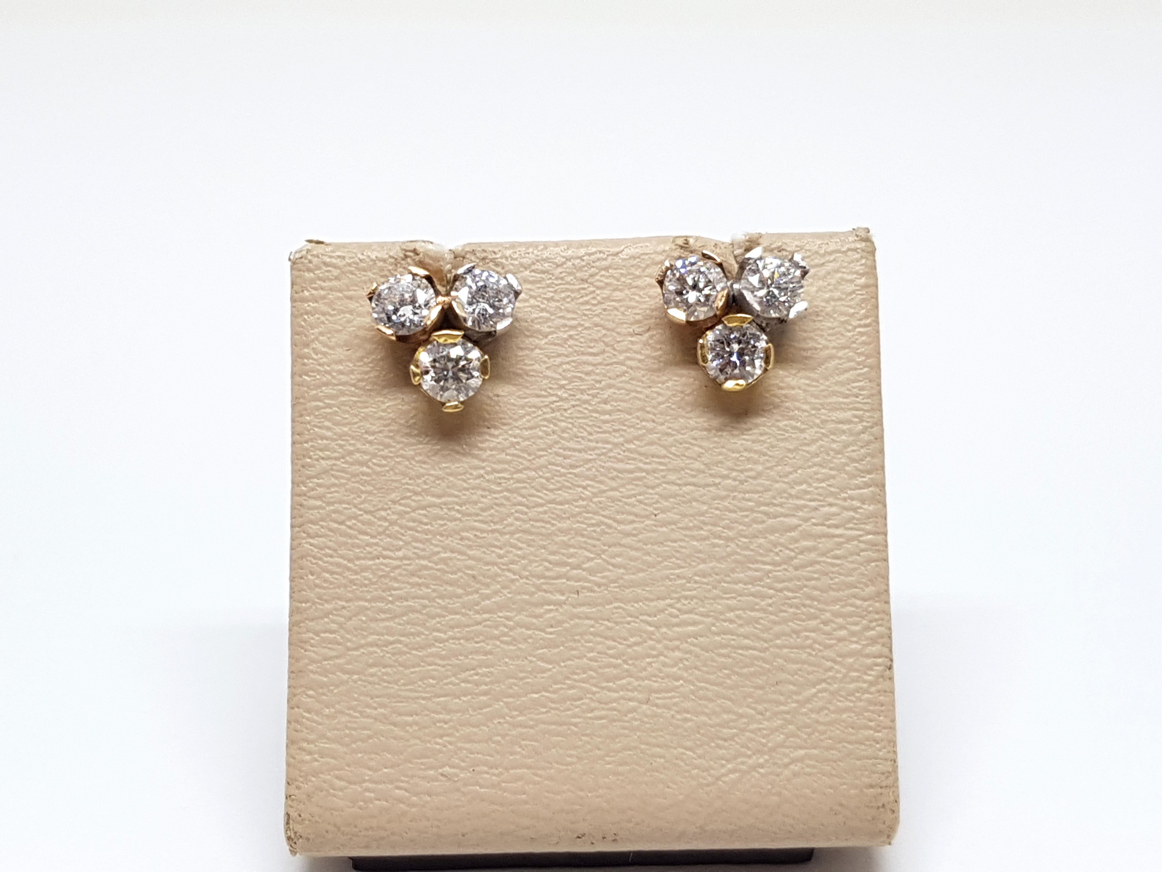 Round Cut 1.20 Carat 3 Color Gold Stud Studs Earrings For Sale