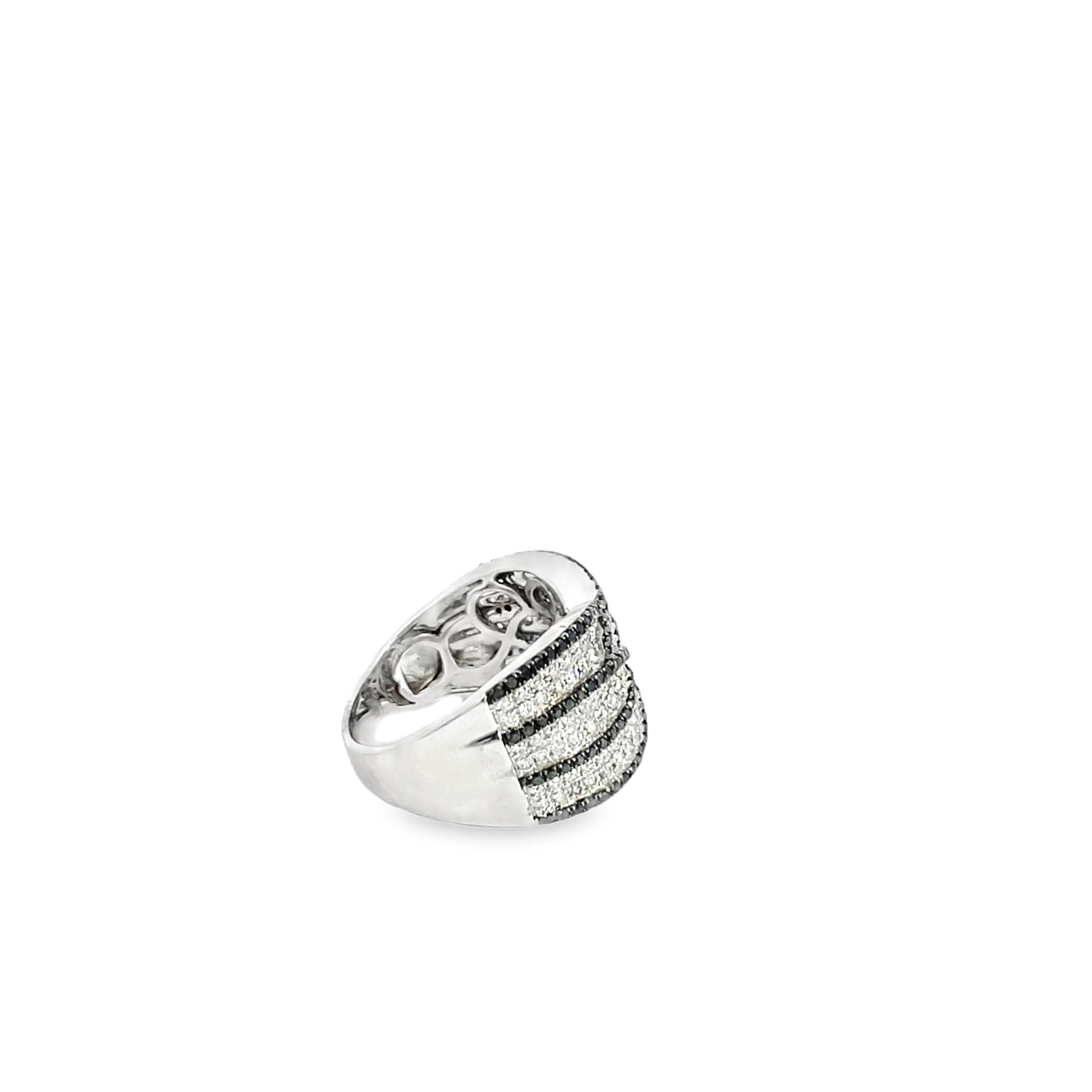 1.20 Carat Black and White Diamond White Gold Ring In New Condition For Sale In Great Neck, NY