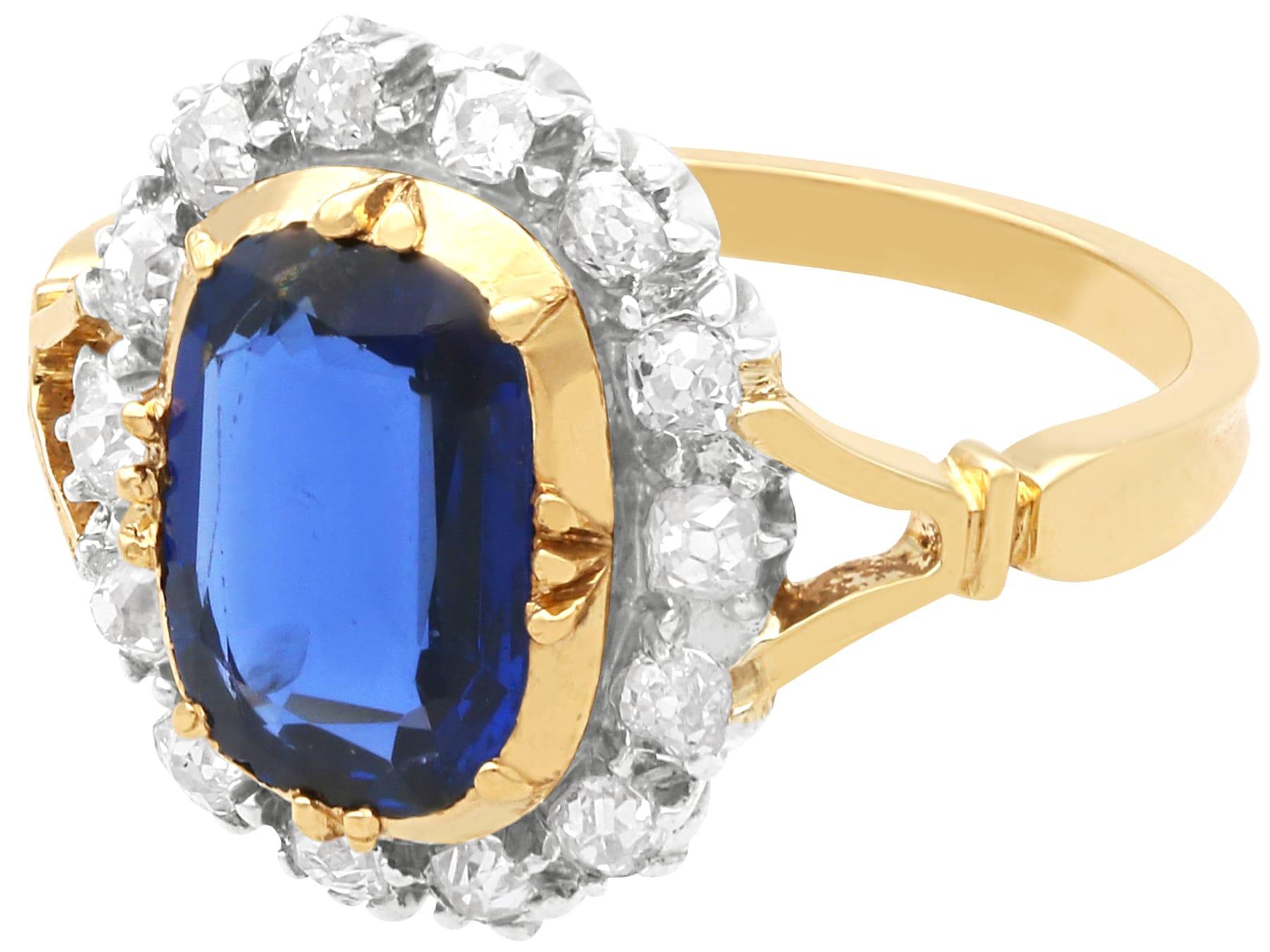 Bague en or jaune 18 carats avec saphir birman de 1,20 carat et diamants de 0,56 carat, c. 1915 Excellent état - En vente à Jesmond, Newcastle Upon Tyne
