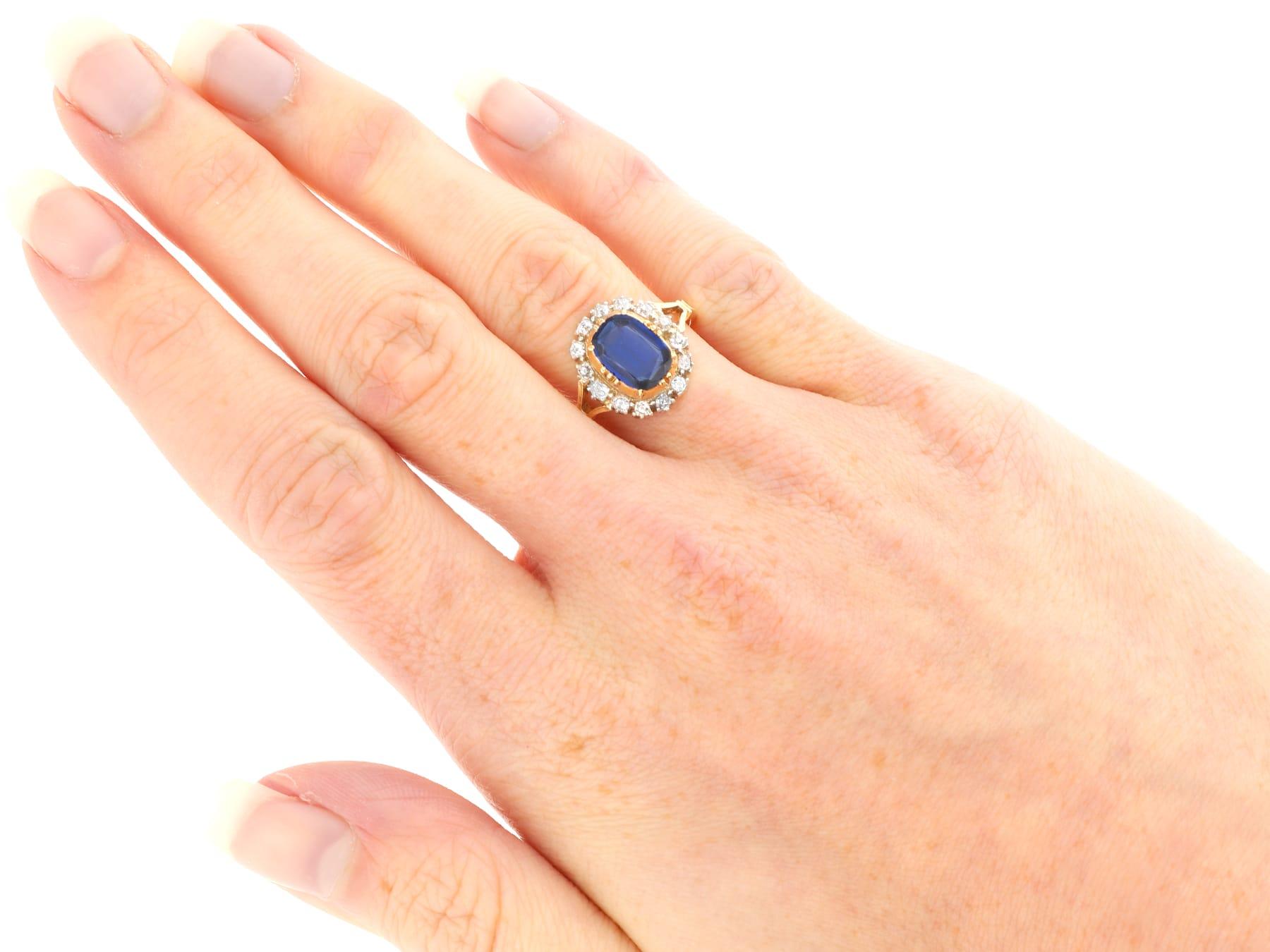 Bague en or jaune 18 carats avec saphir birman de 1,20 carat et diamants de 0,56 carat, c. 1915 en vente 2
