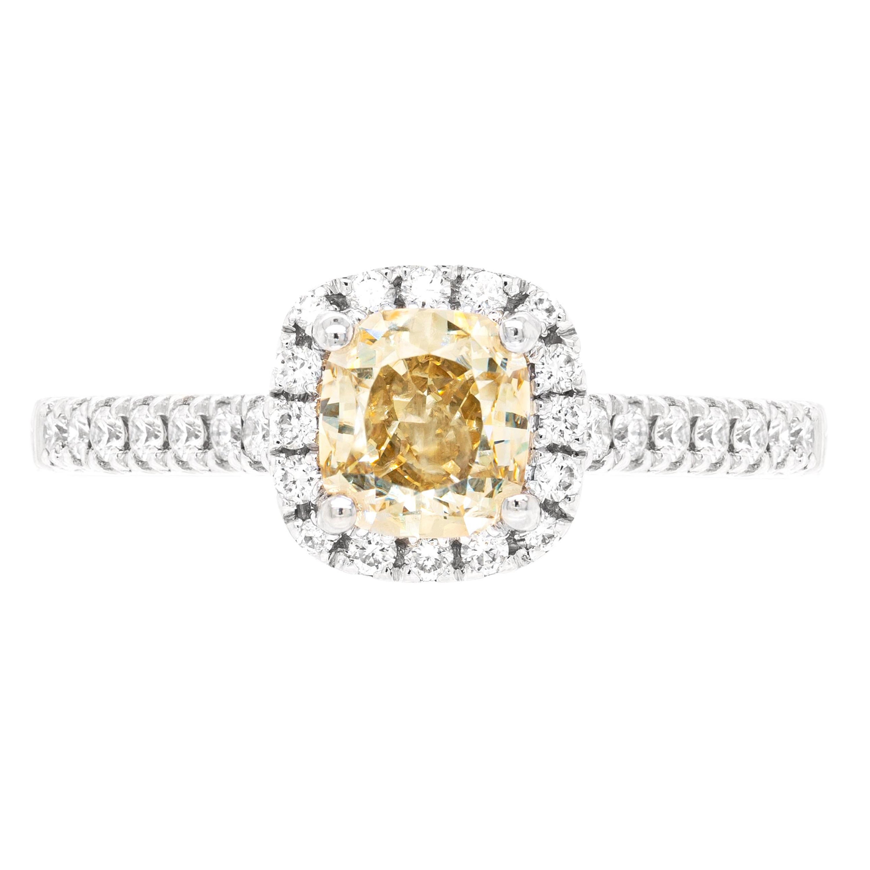 Anello di fidanzamento in platino con diamante champagne da 1,20 carati