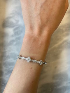 1.20 Carat Diamond 18 Karat White Gold Flexible Bangle
