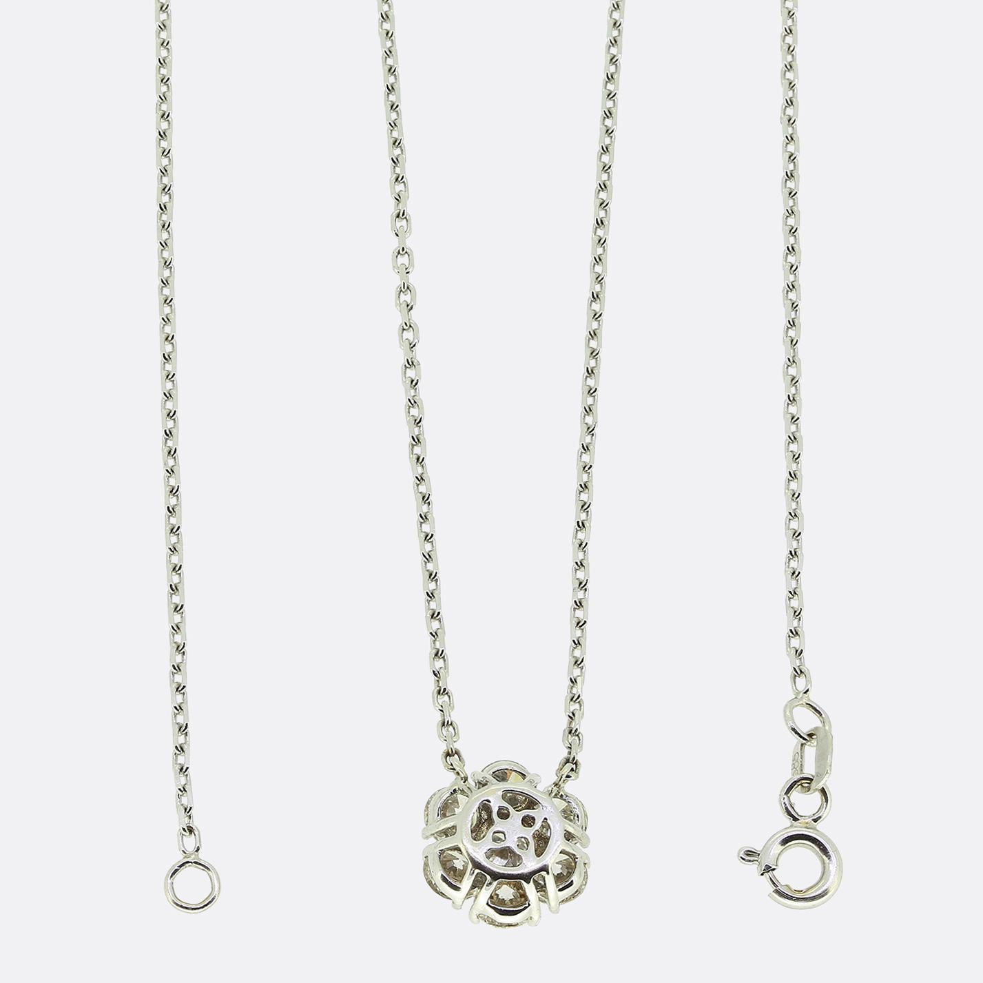 Collana con cluster di diamanti da 1.20 carati In condizioni buone in vendita a London, GB