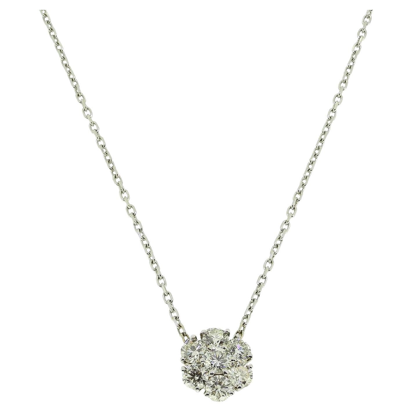 Collana con cluster di diamanti da 1.20 carati in vendita