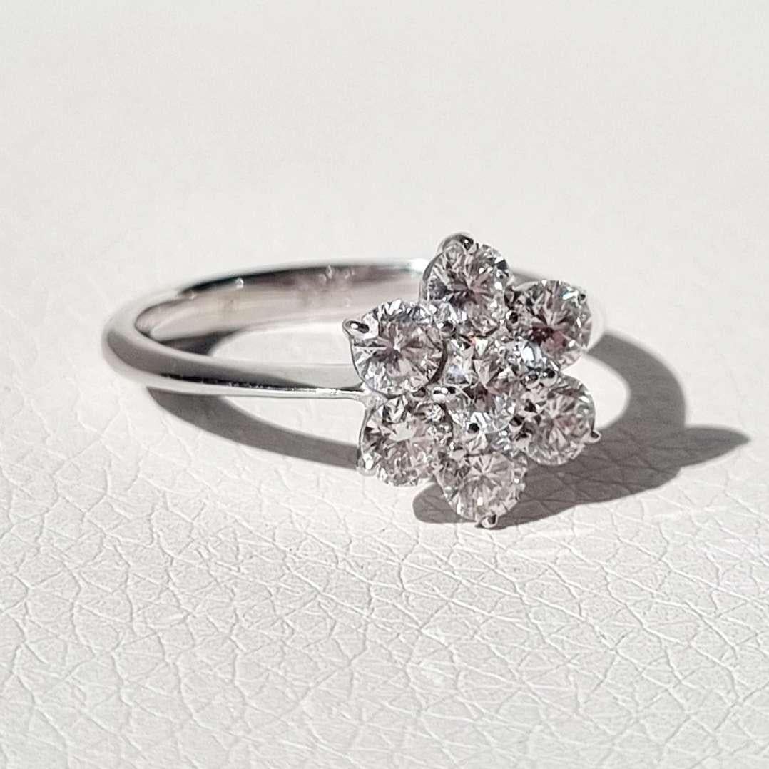 Women's 1.20 Carat Diamond Engagement Ring Flower Diamond Ring For Sale