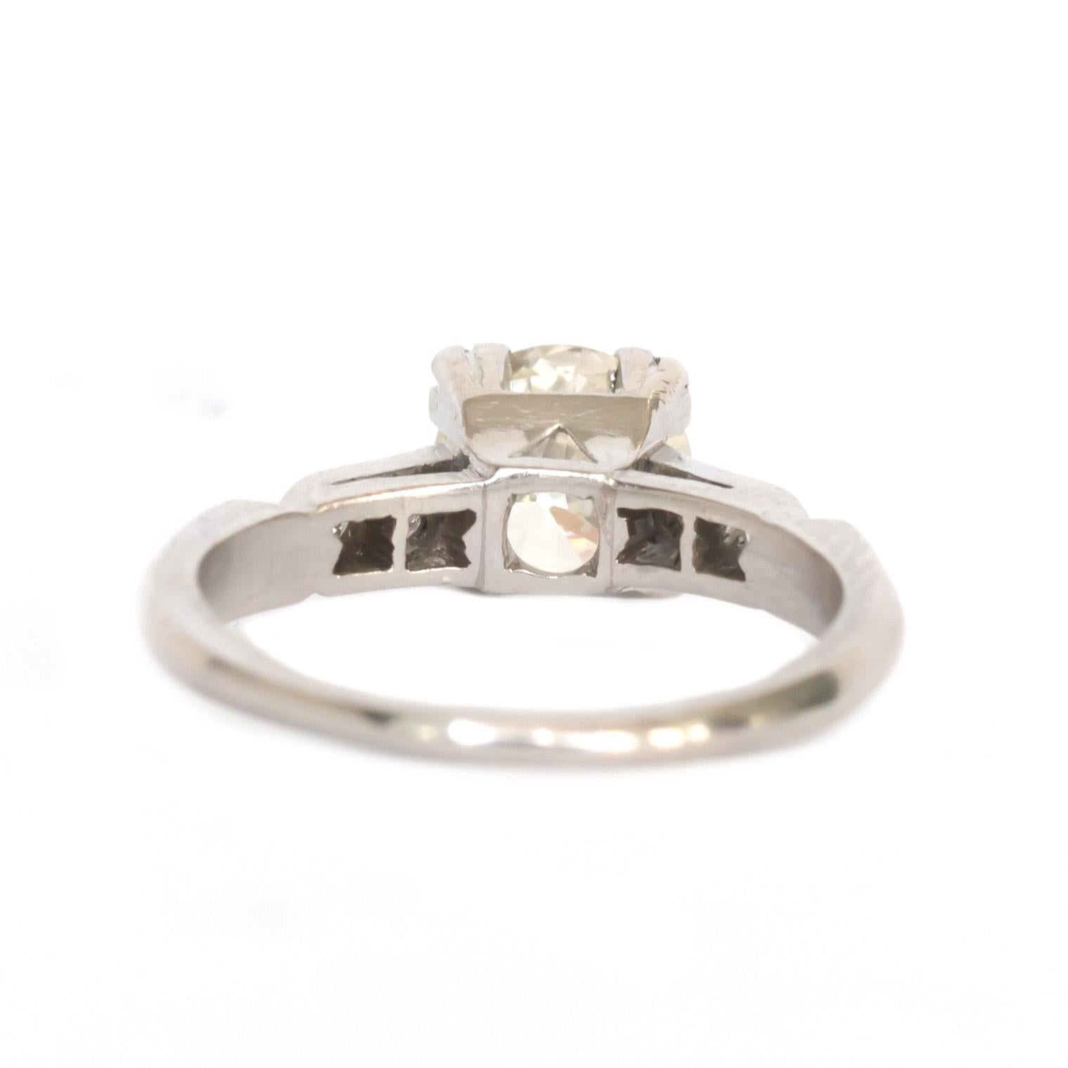 Art Deco 1.20 Carat Diamond Platinum Engagement Ring