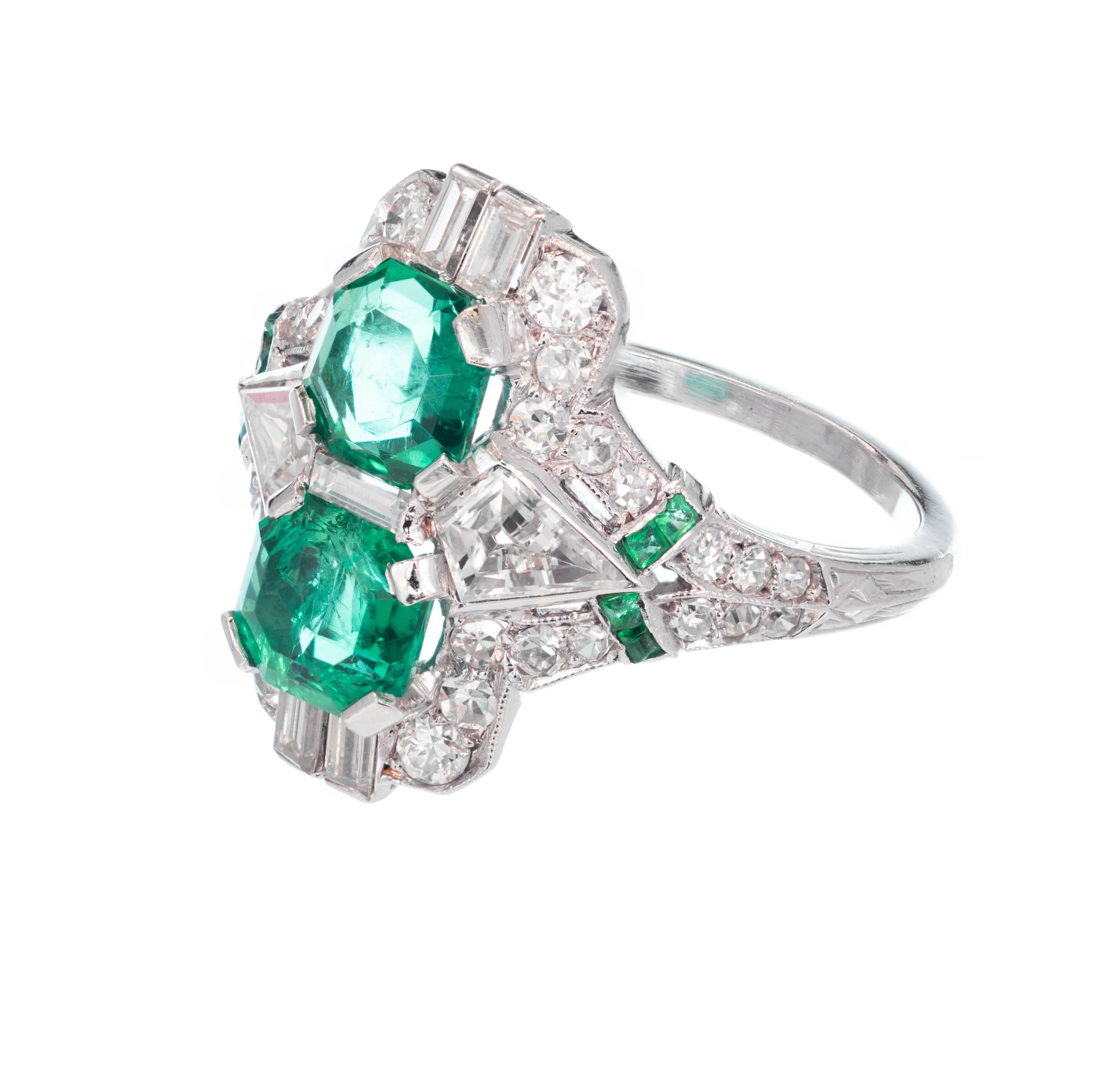 Oval Cut 1.20 Carat Emerald Diamond Art Deco Platinum Cocktail Ring For Sale