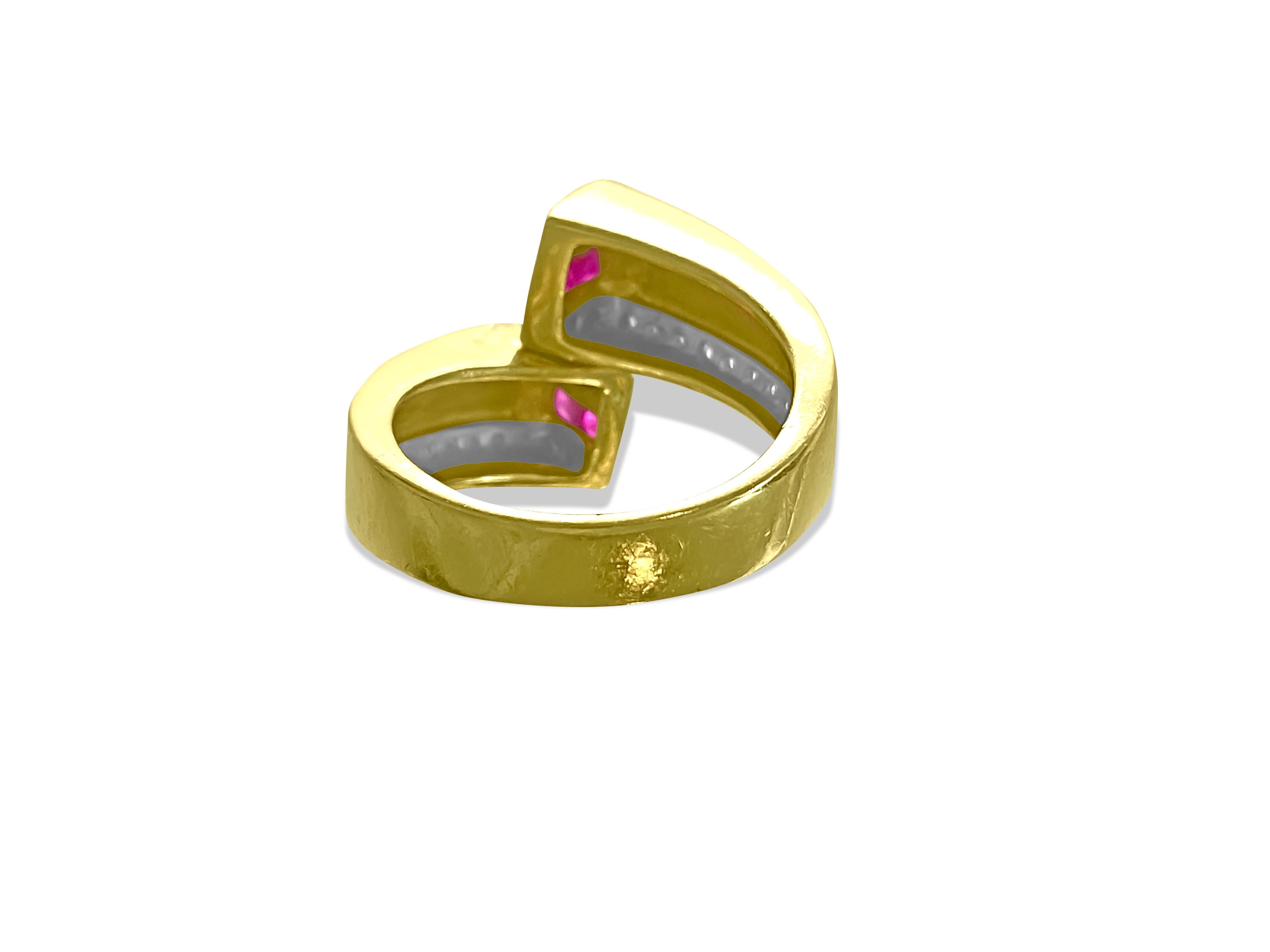 1.20 Carat Natural Burma Ruby Diamond Modern Ring In Excellent Condition For Sale In Miami, FL