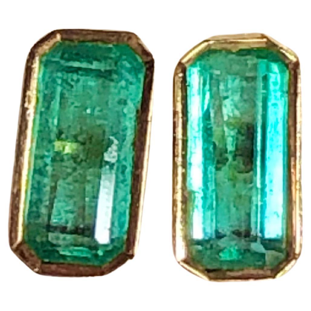 Pendientes de oro de 18 quilates con esmeralda colombiana natural de 1,20 quilates