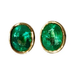 1.20 Carat Natural Colombian Emerald Oval Stud Earrings 18 Karat