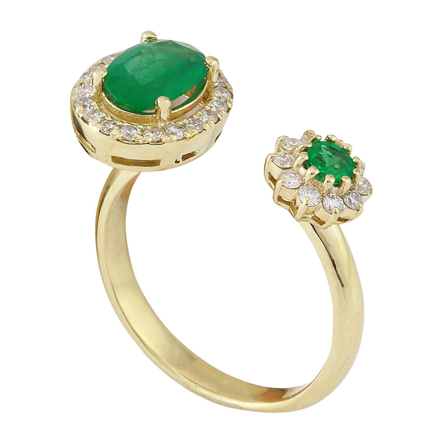 1.20 Carat Natural Emerald 14 Karat Solid Yellow Gold Diamond Ring In New Condition For Sale In Los Angeles, CA