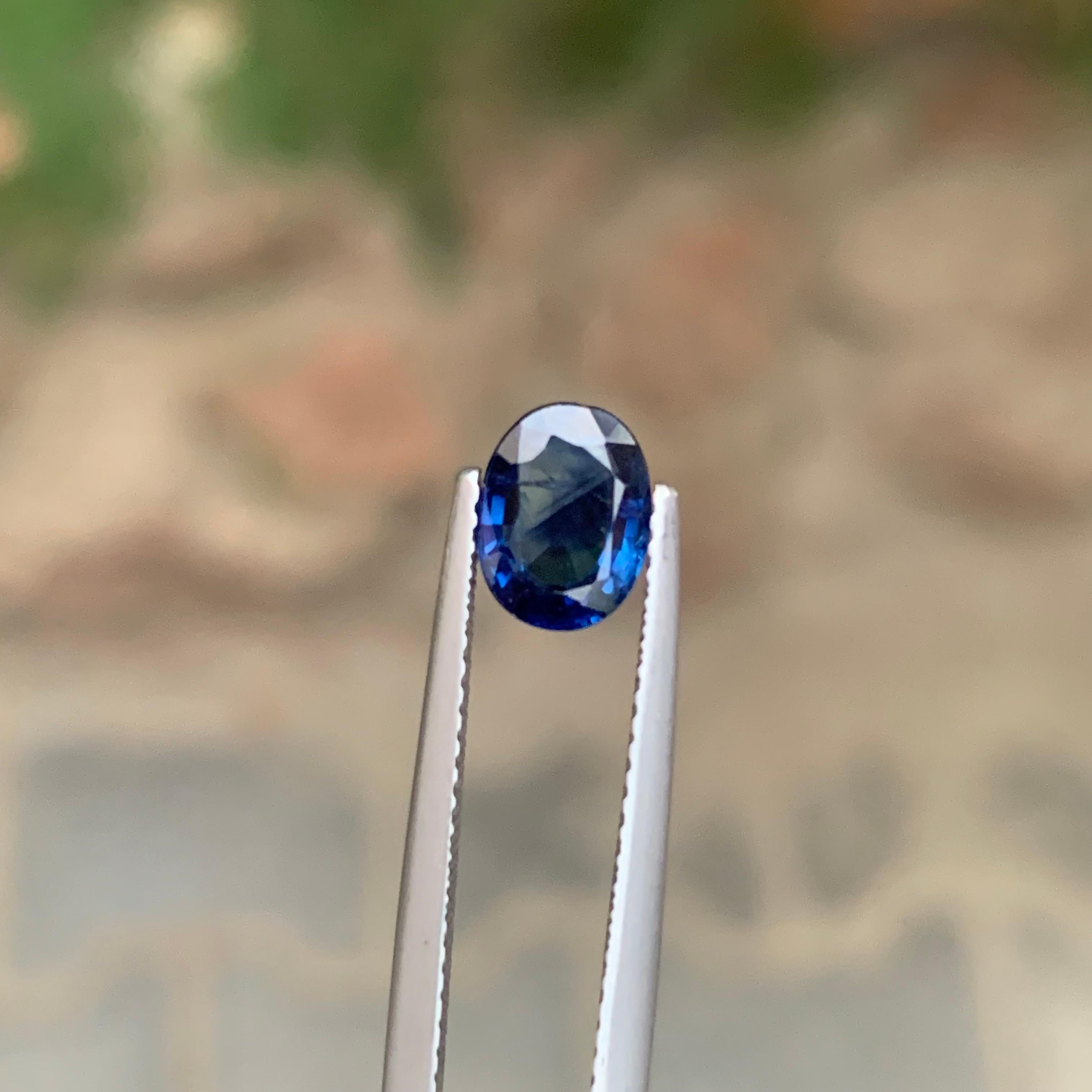 1.20 carati di zaffiro blu naturale sfuso di forma ovale in vendita 1