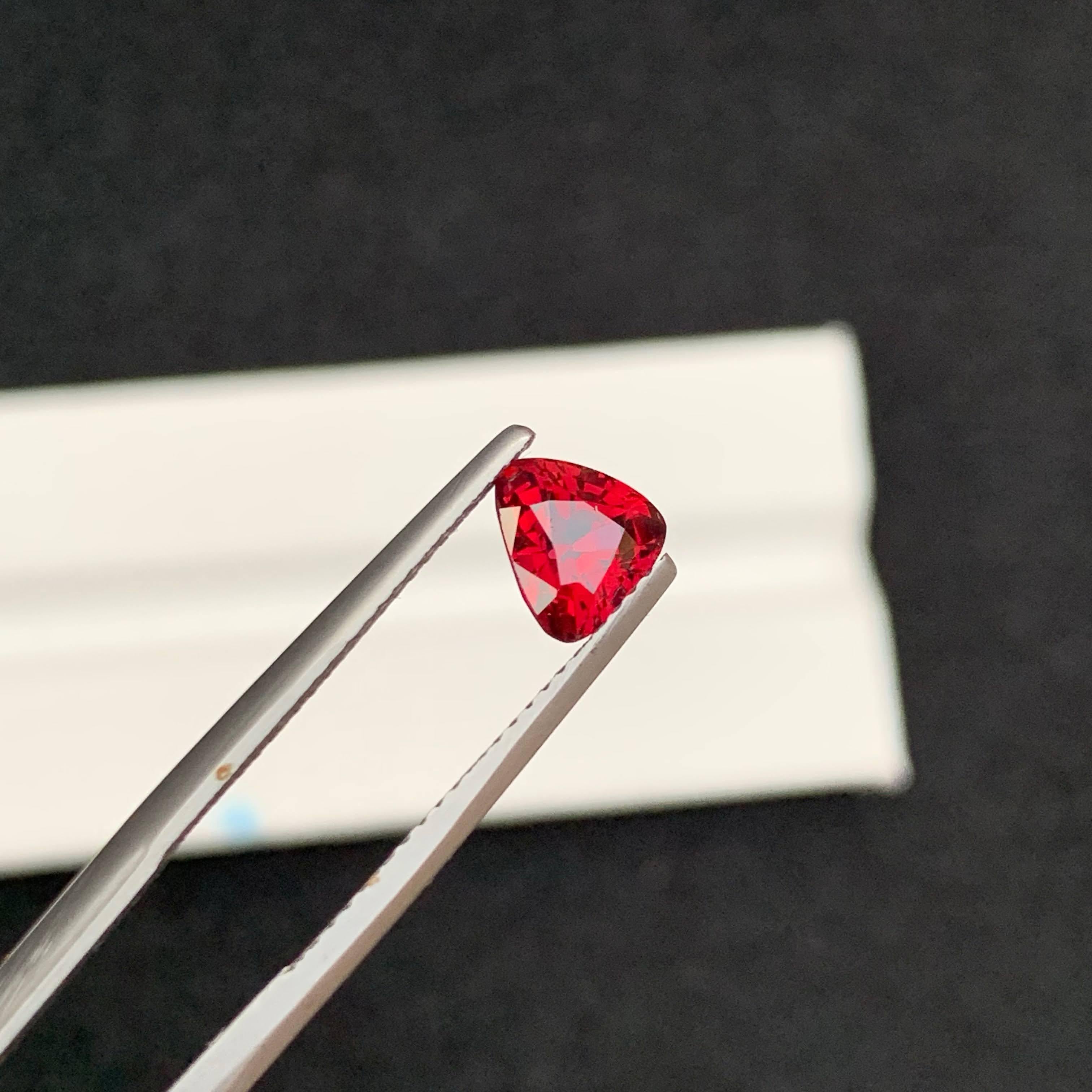 1,20 Karat natürlicher loser heller roter Spinell Stein Billion Schliff burmesischer Edelstein im Angebot 5