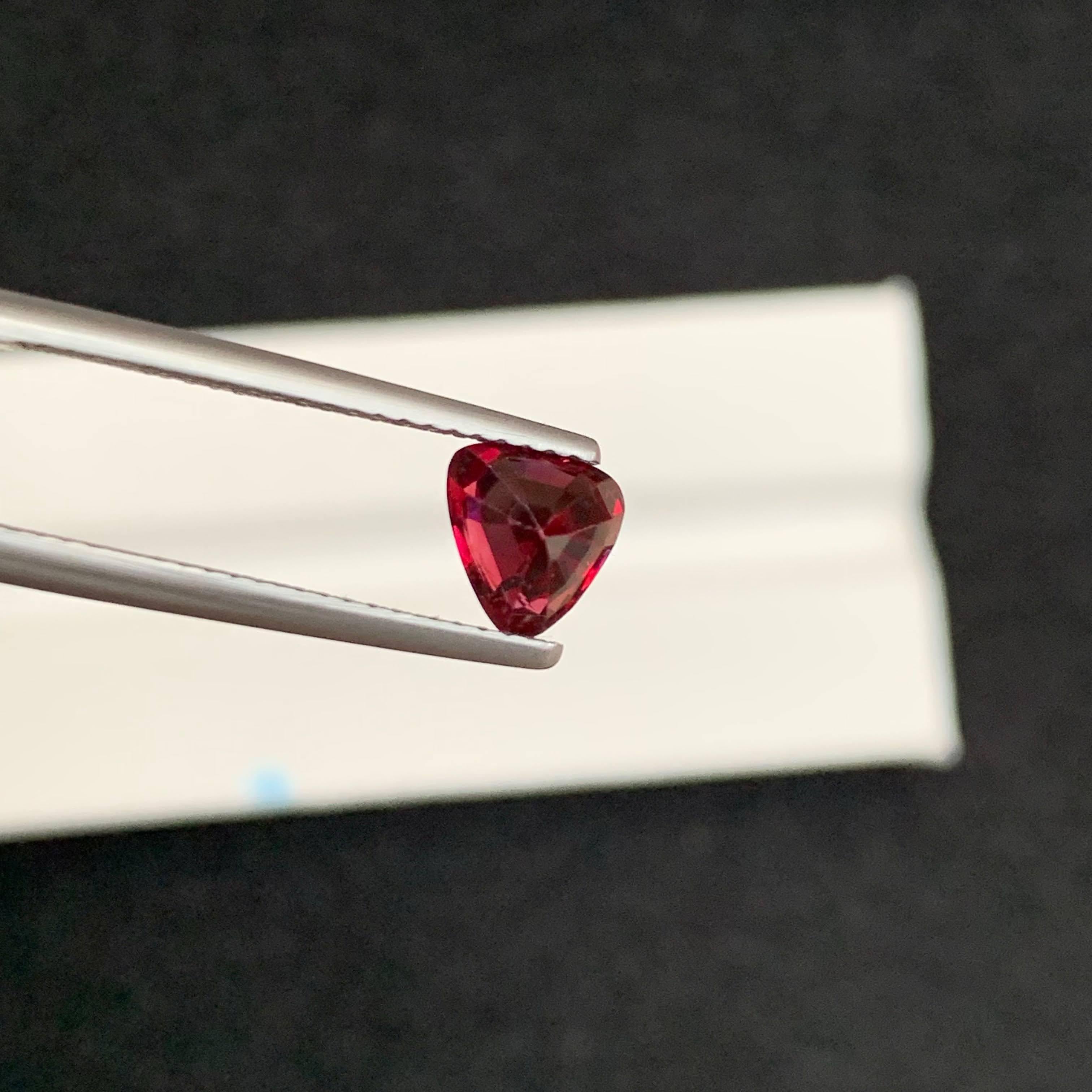 1,20 Karat natürlicher loser heller roter Spinell Stein Billion Schliff burmesischer Edelstein im Angebot 1
