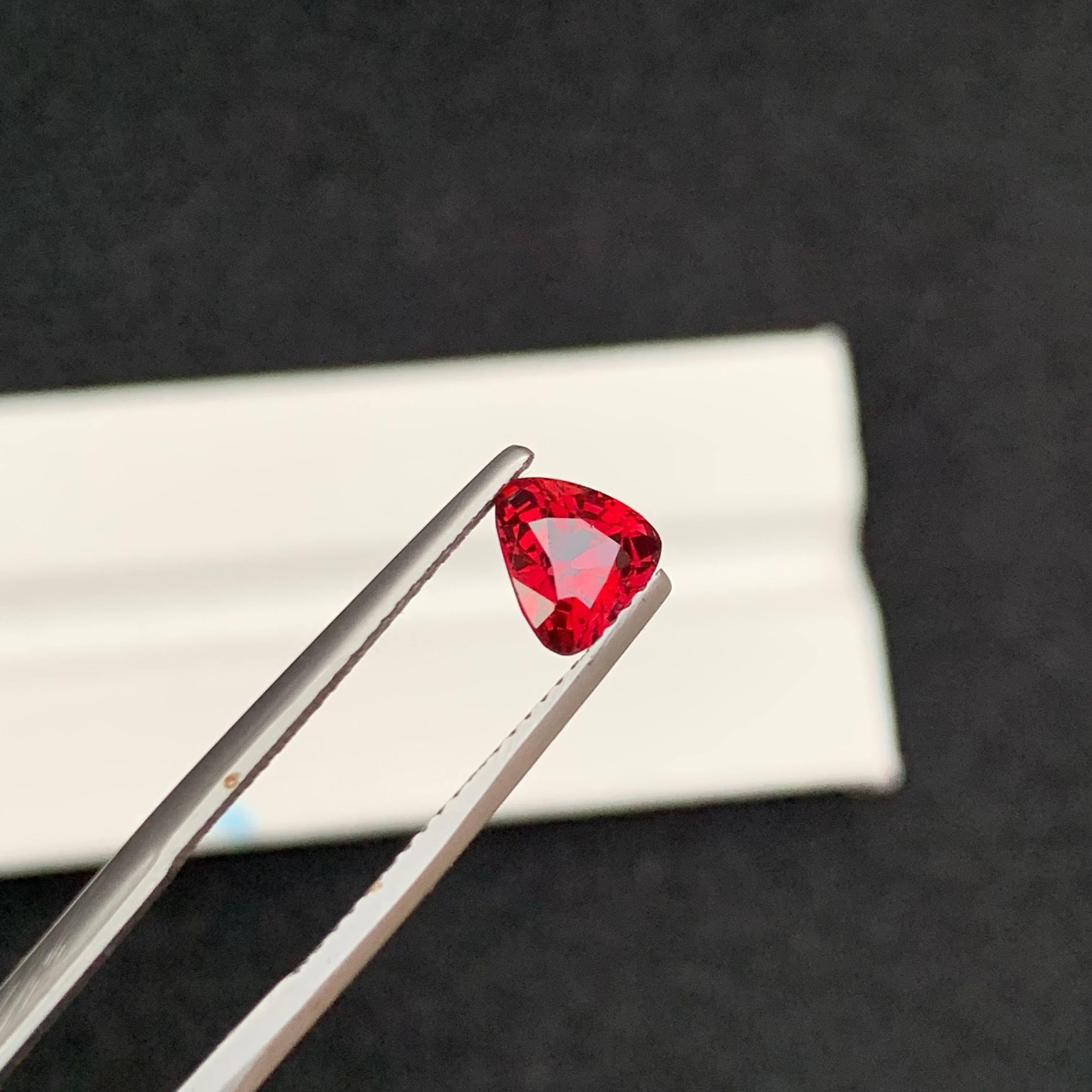 1,20 Karat natürlicher loser heller roter Spinell Stein Billion Schliff burmesischer Edelstein im Angebot 3