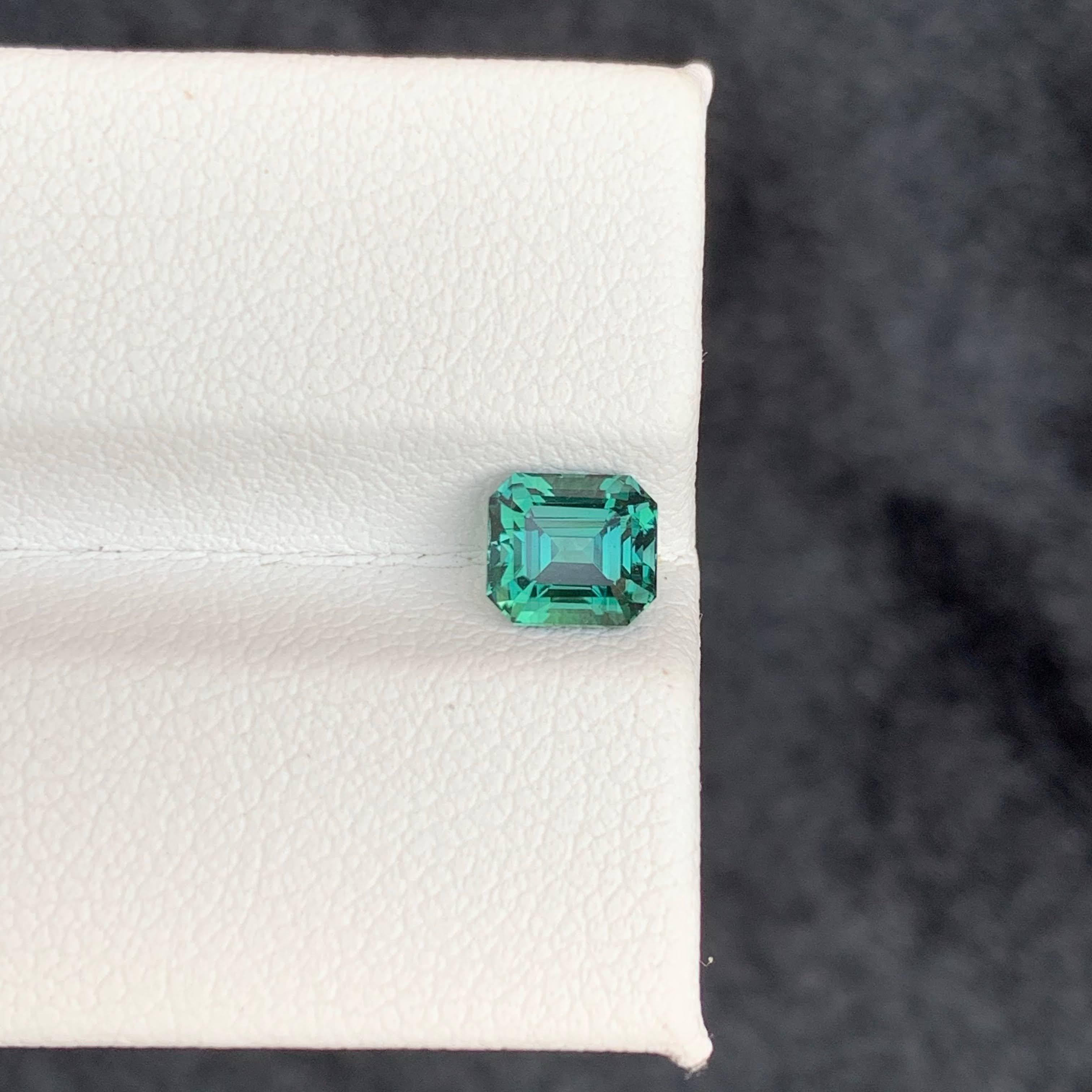 1.20 Karat Natürlicher loser Lagunenblauer Turmalin Smaragdschliff Afghanischer Edelstein im Angebot 2