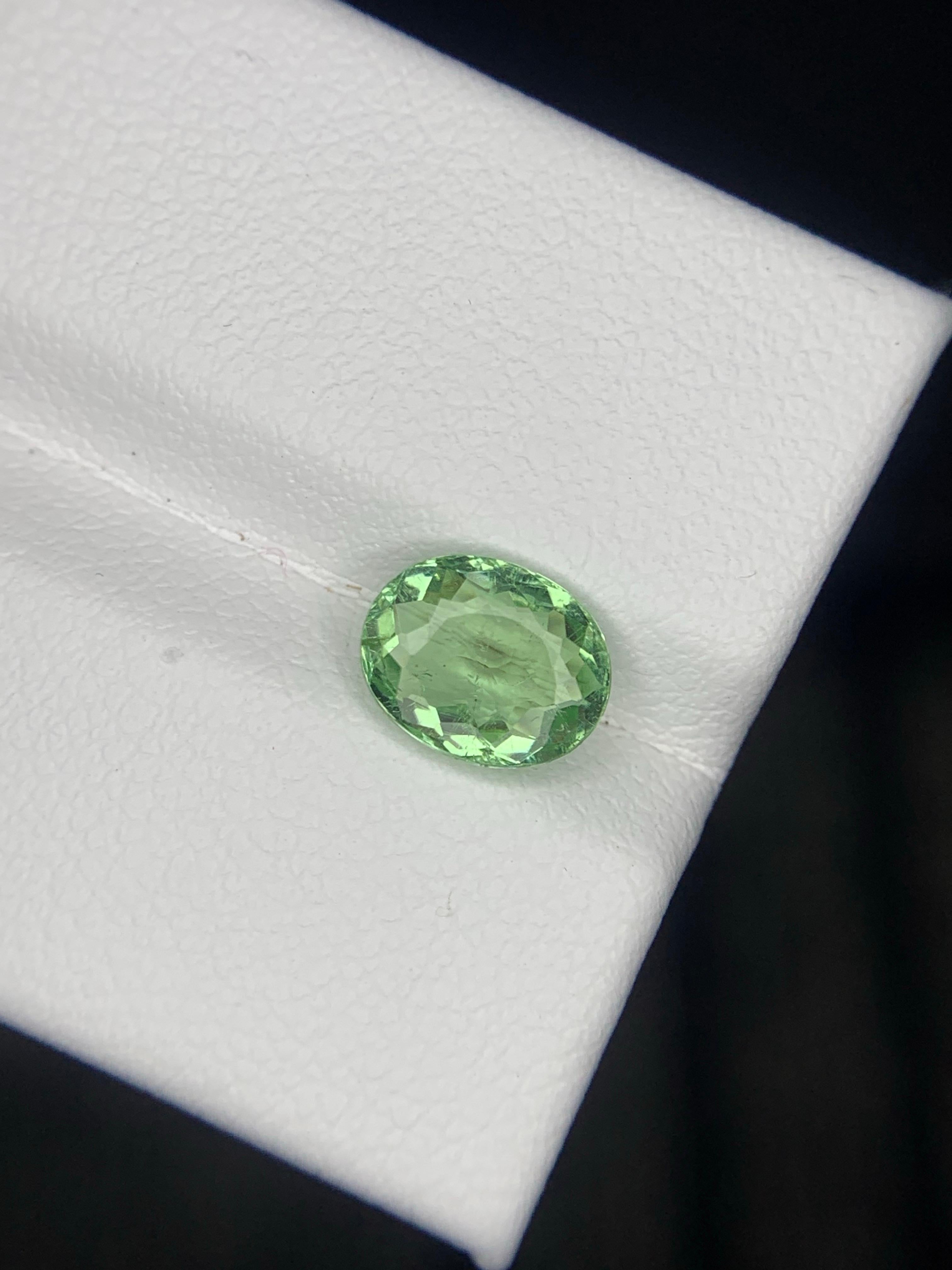 1,20 carati di tormalina Paraiba naturale sfusa di forma ovale dal Mozambico in vendita 6