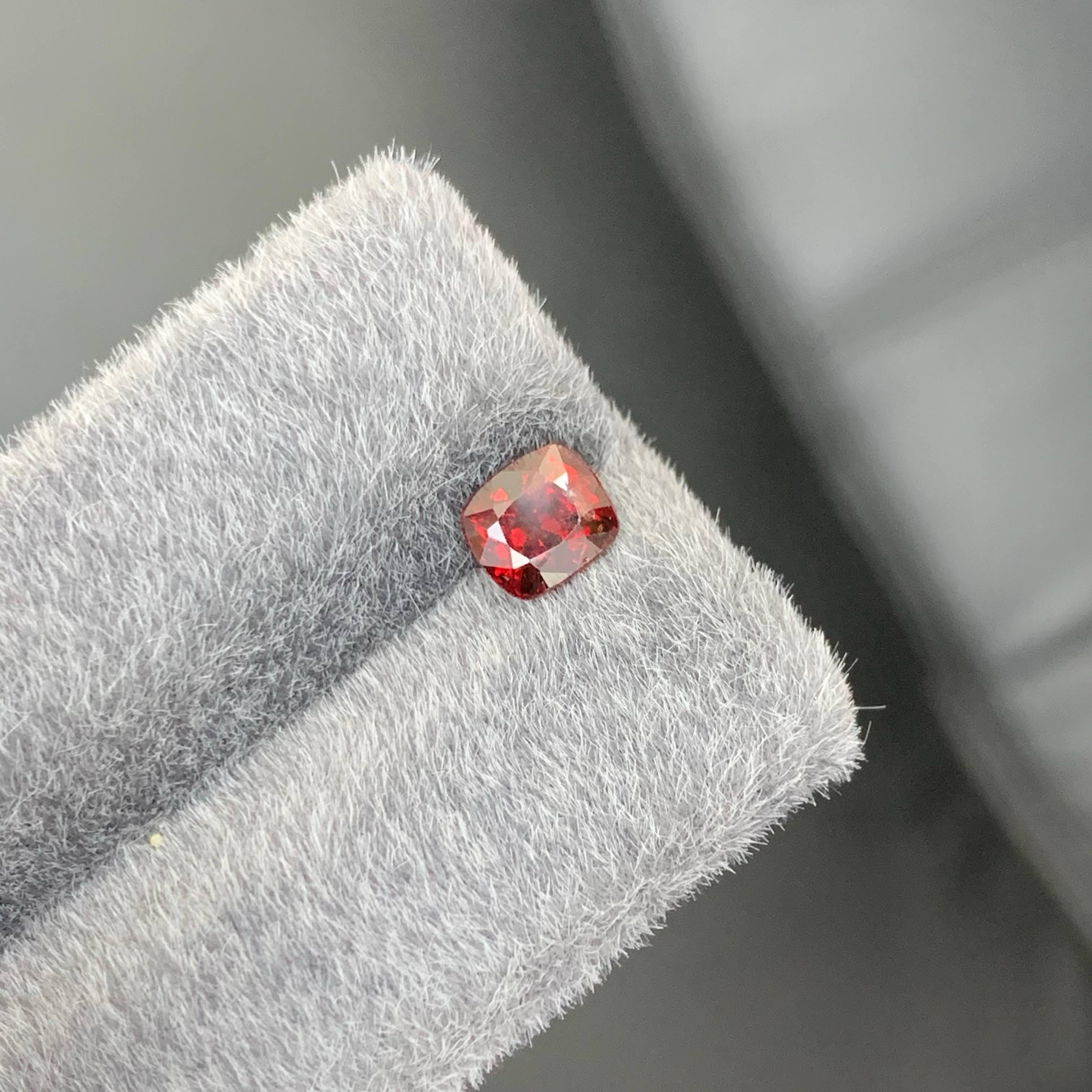 1,20 Carati di Spinello Rosso Naturale Sciolto Pietra Gemma Taglio Cuscino Dal Birmano In condizioni Nuovo in vendita a Bangkok, TH