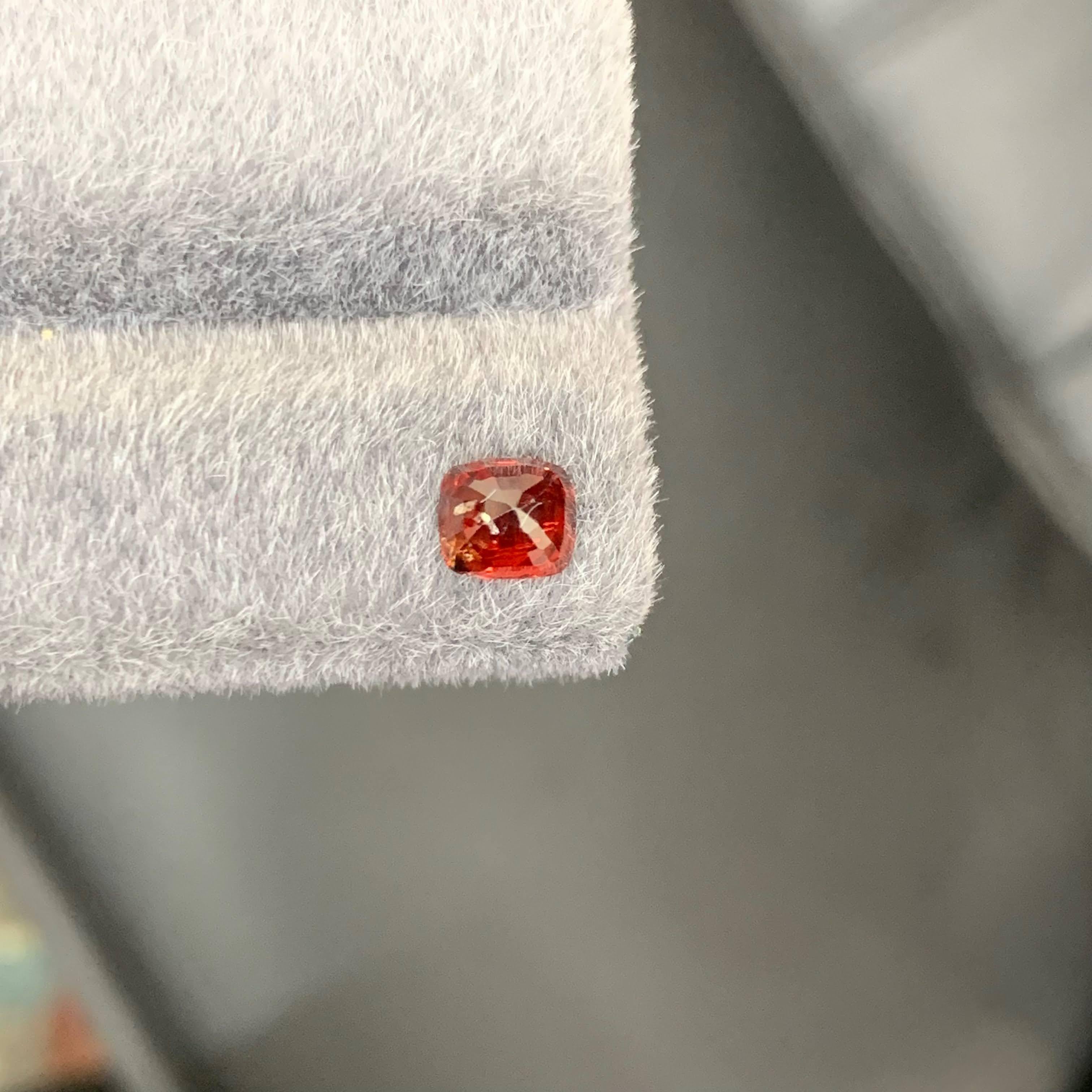 1,20 Carati di Spinello Rosso Naturale Sciolto Pietra Gemma Taglio Cuscino Dal Birmano in vendita 2