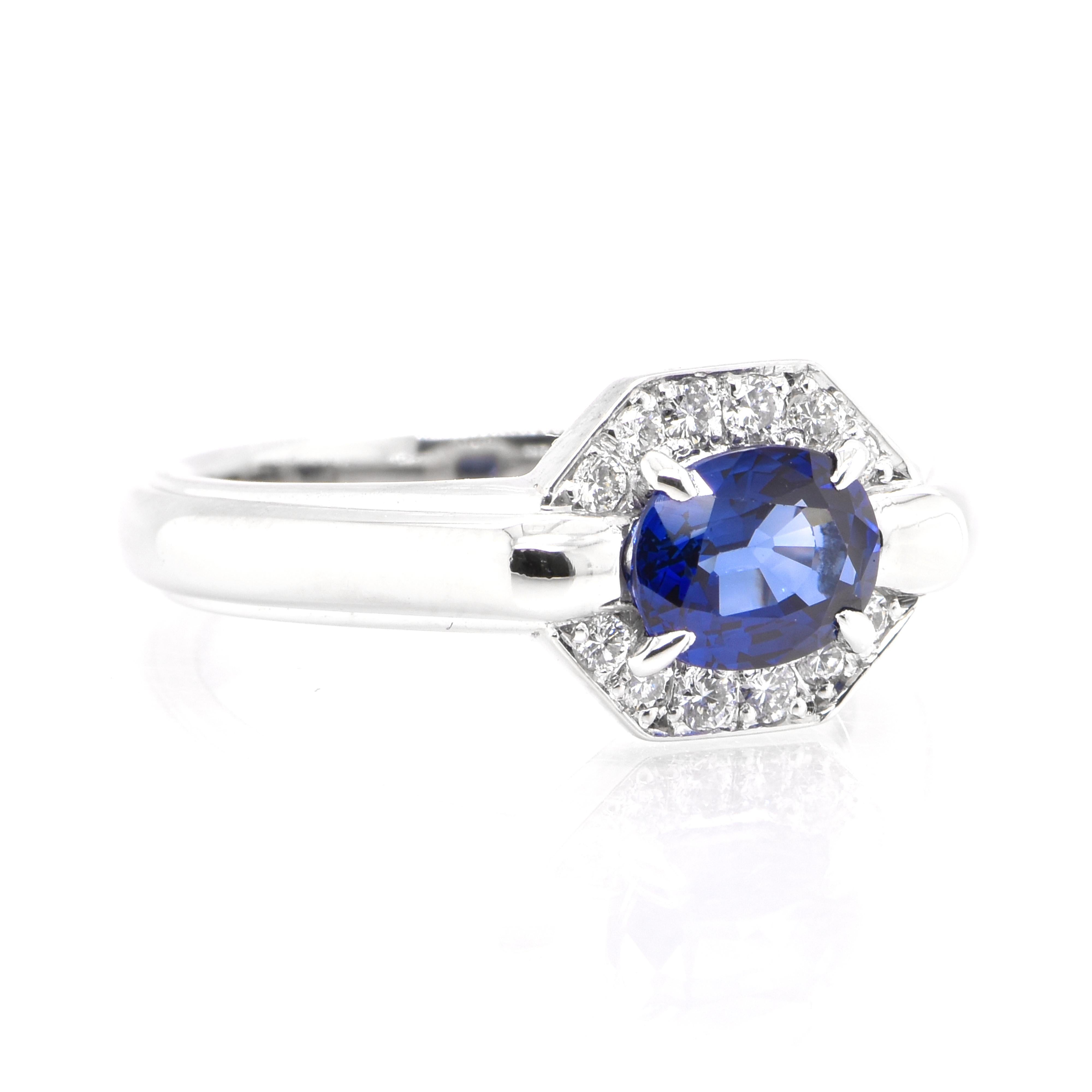 Modern 1.20 Carat Natural Sapphire and Diamond Ring Set in Platinum For Sale