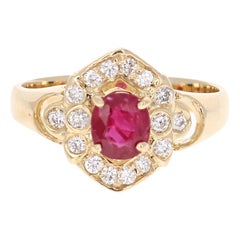 1,20 Karat Ovalschliff burmesischer Rubin Diamant 14 Karat Gelbgold Cluster Ring