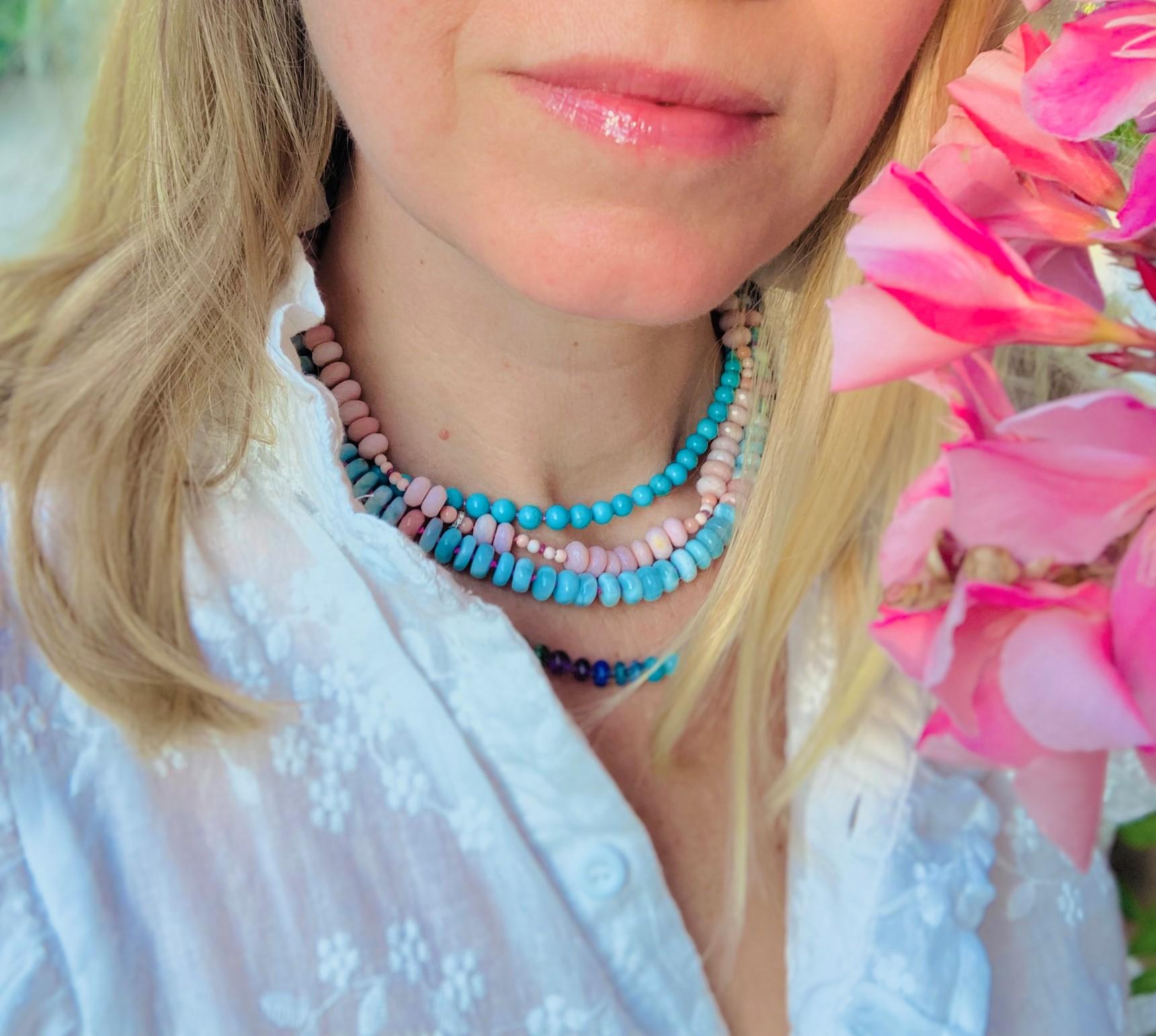 Women's Genuine 120 Carat Pink Opal and Sapphire Yellow Gold Diamond Necklace For Sale