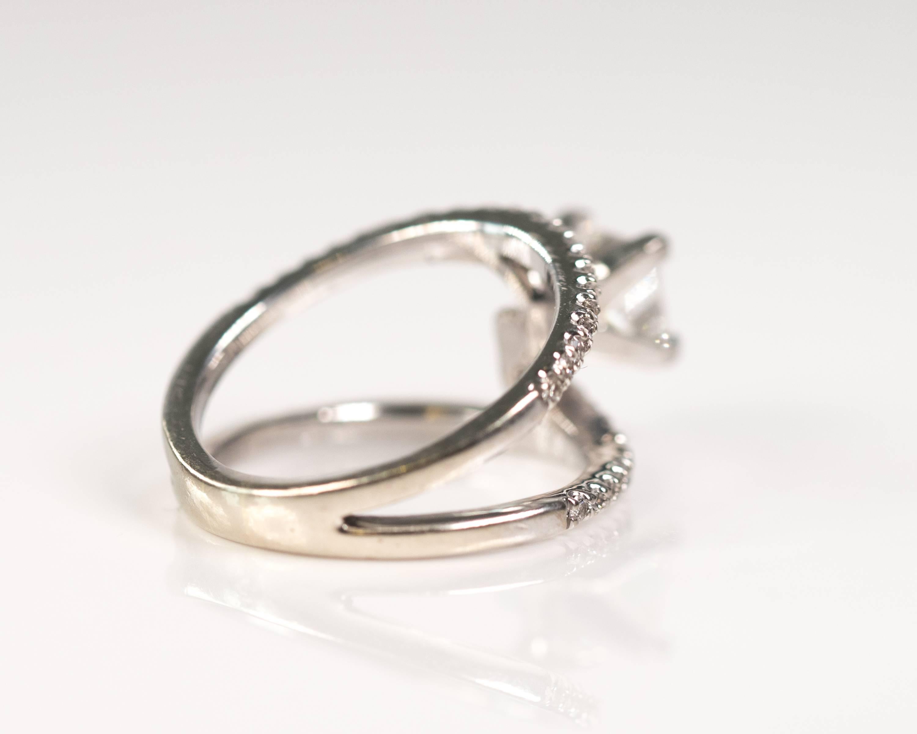 Women's 1.20 Carat Princess Cut Diamond Split-Shank Engagement Ring 14 Karat White Gold For Sale