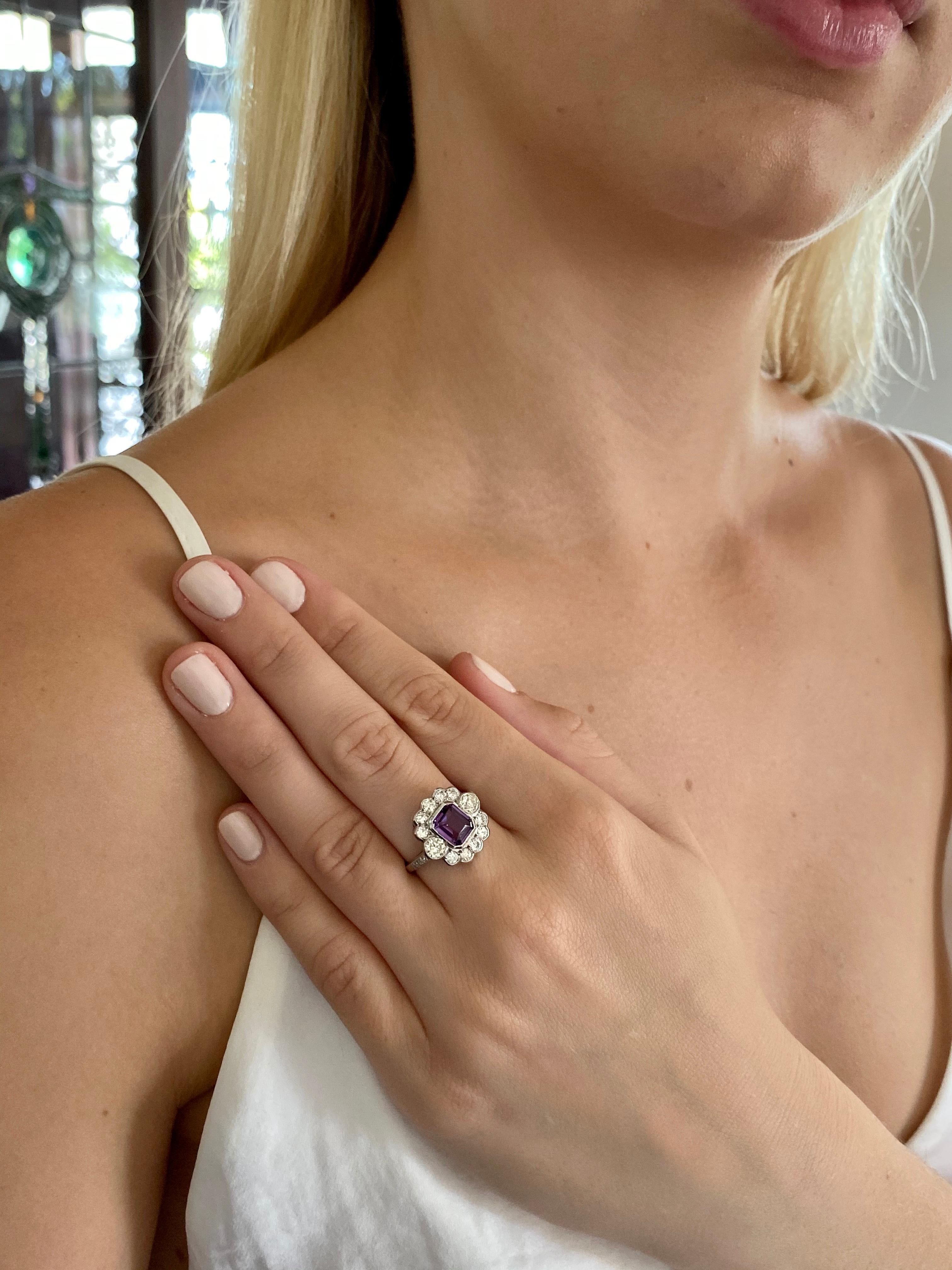 1.20 Carat Purple Sapphire and Diamond 18 Karat White Gold Ring For Sale 5