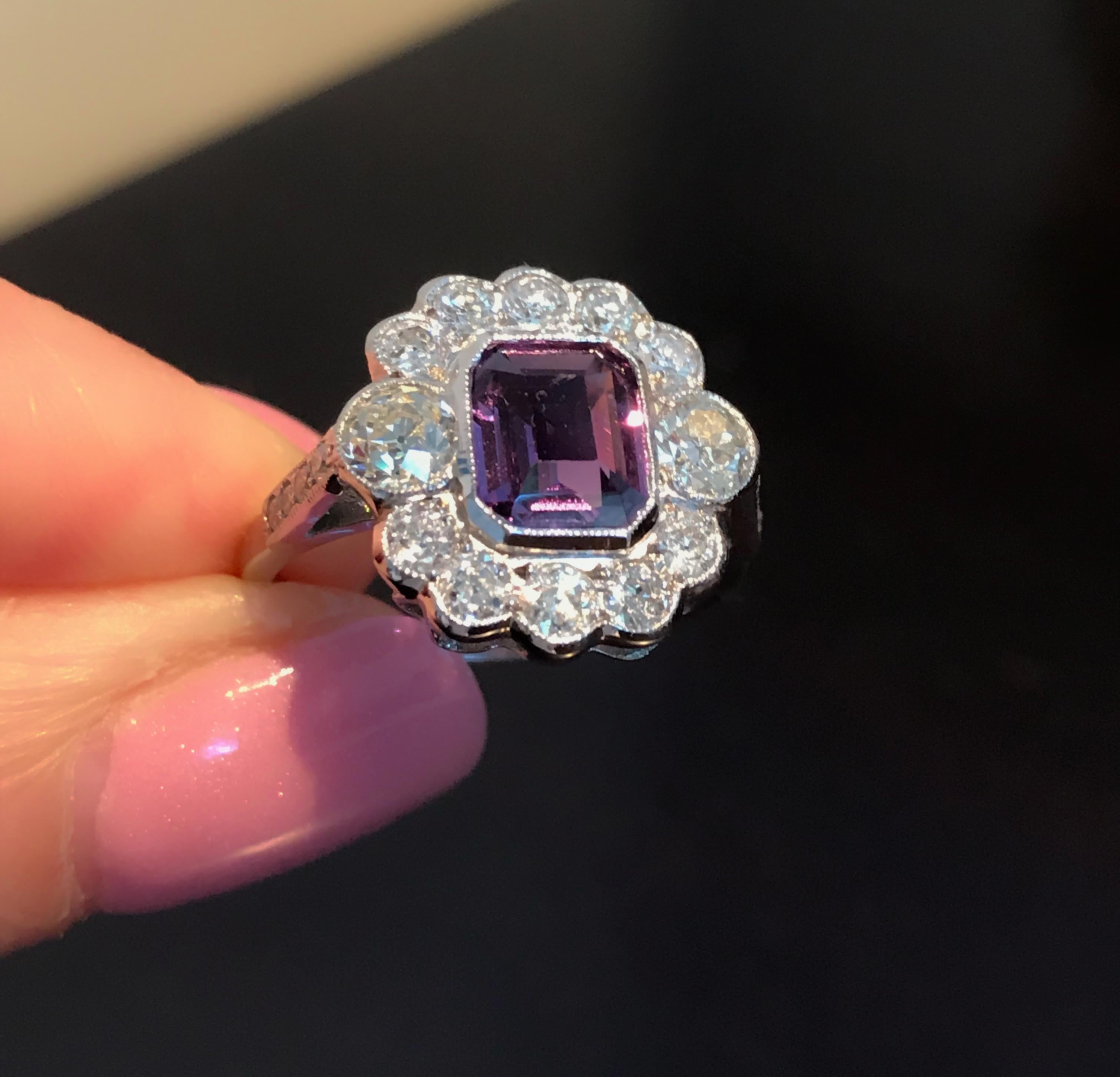 1.20 Carat Purple Sapphire and Diamond 18 Karat White Gold Ring For Sale 3