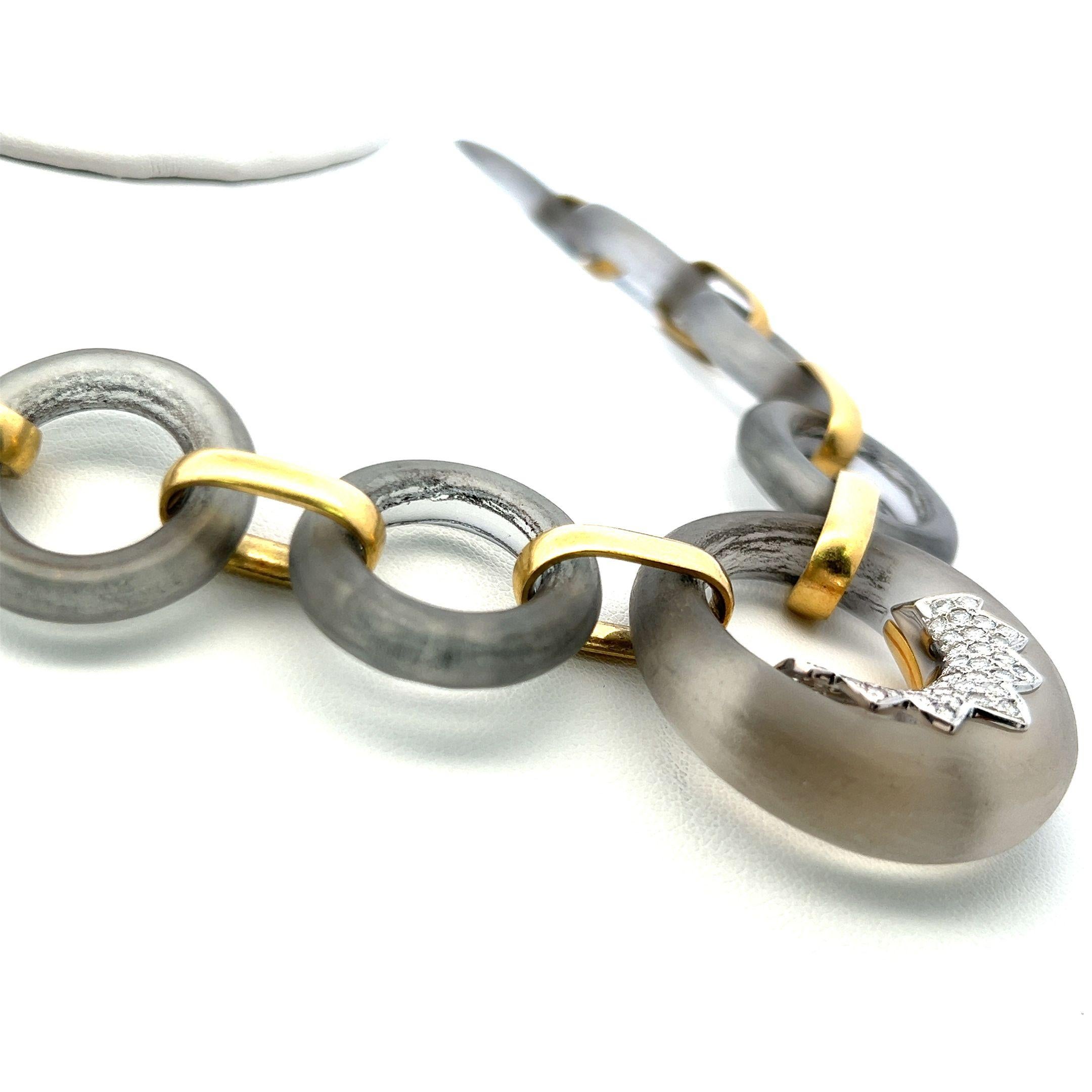 Titel:
1,20 Karat Runder Brillant F VS1 Diamant Anhänger Halskette aus 18 Karat Gelbgold
Stil:
Anhänger
Metall:
18 Karat Gelbgold
Edelstein 1:
1.2 Karat Diamant
Anzahl von Steinen:
38
Farbe:
F
Klarheit:
VS1
Die Form:
Rund Brillant
Dimension:
30