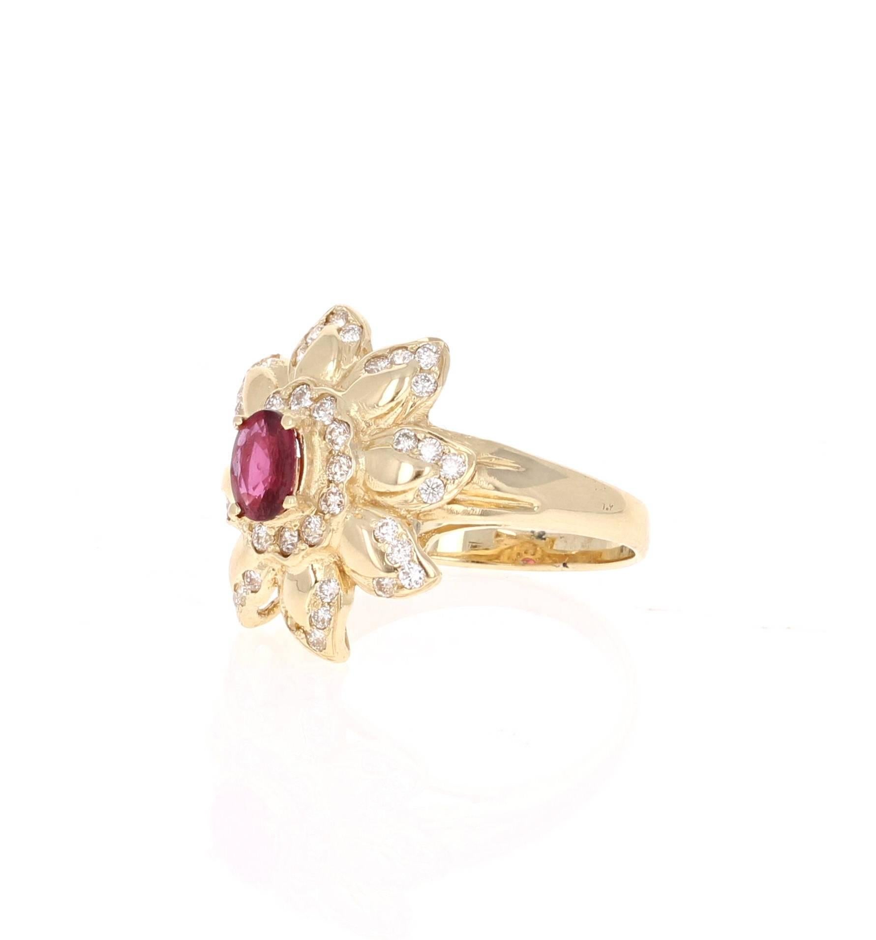 Contemporary 1.20 Carat Ruby Diamond 14 Karat Yellow Gold Cocktail Ring For Sale