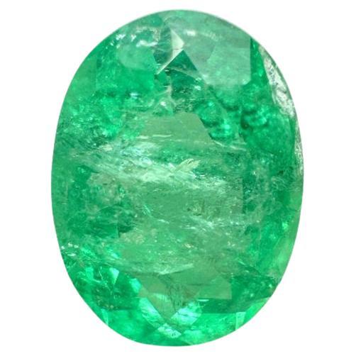 Esmeralda Colombiana Verde Primavera de 1,20 Quilates - Gema Natal de Mayo Talla Ovalada
