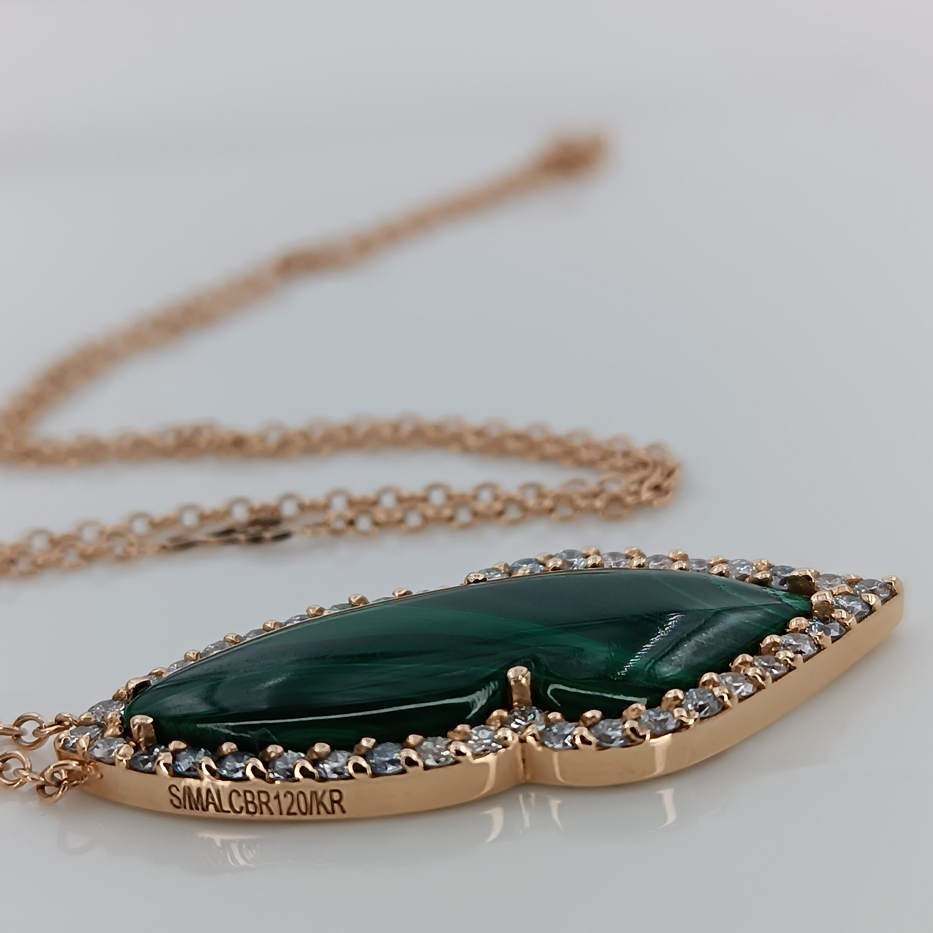 This wonderful Leo Milano pendant from our Isola collection shows in every detail a very complicate yet perfectly done workmanship. The pendant and the chain are in 18 carat rose gold with a malachite . The object weights 14.13 grams diamonds 1.20
