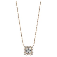Colgante Halo de Zafiro Blanco y Diamante de 1,20 Quilates en Oro Amarillo de 14k