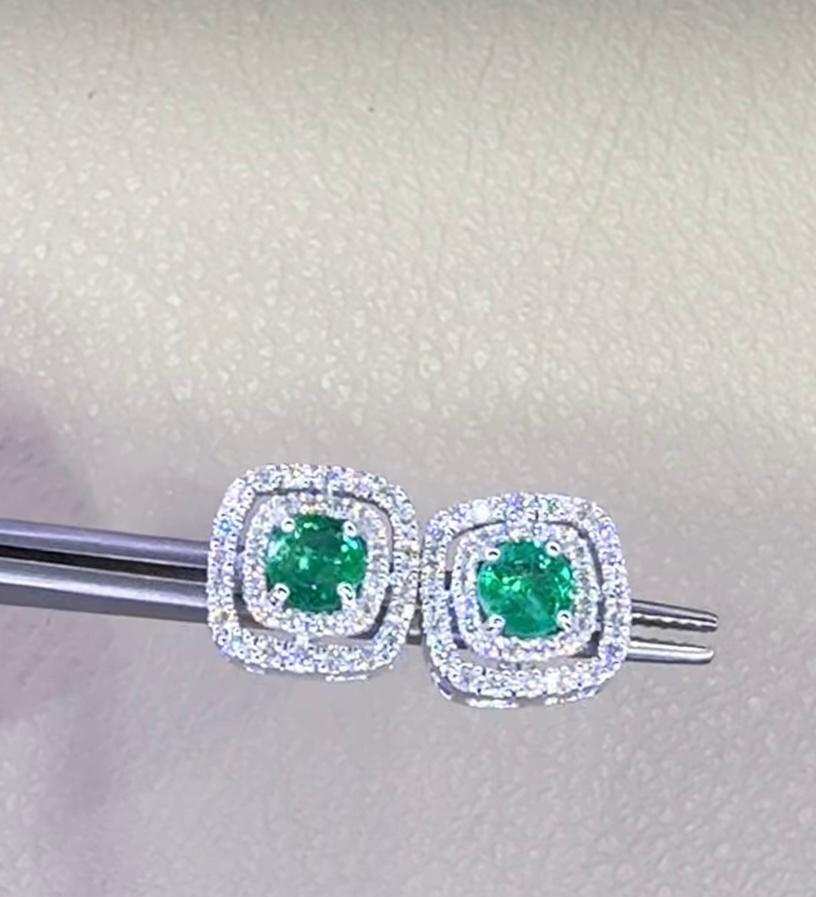 1,20 Karat sambische Smaragde Diamanten 18K Gold Ohrringe Damen im Angebot