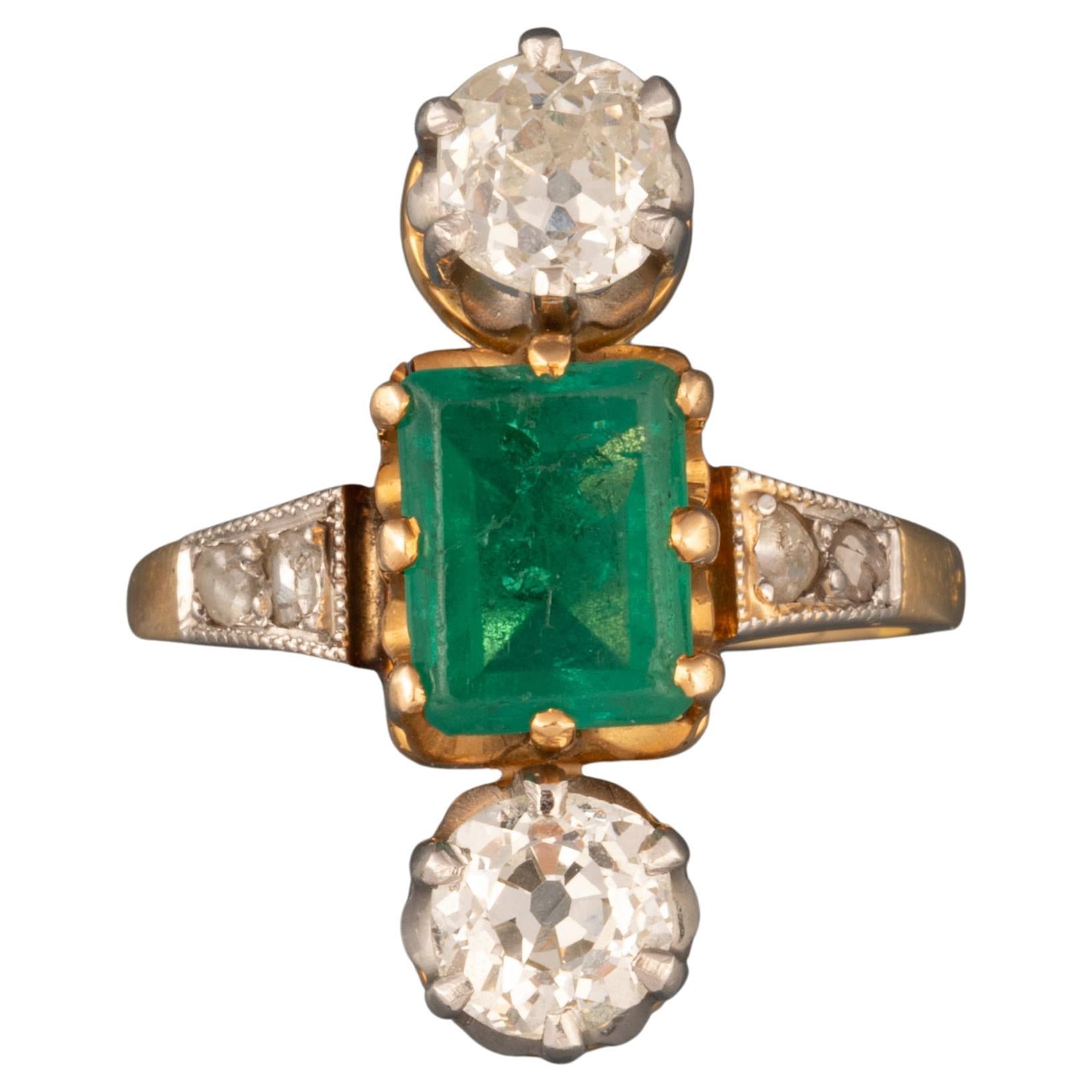 1.20 Carats Diamonds and 1.50 Carats Emerald Antique Ring For Sale