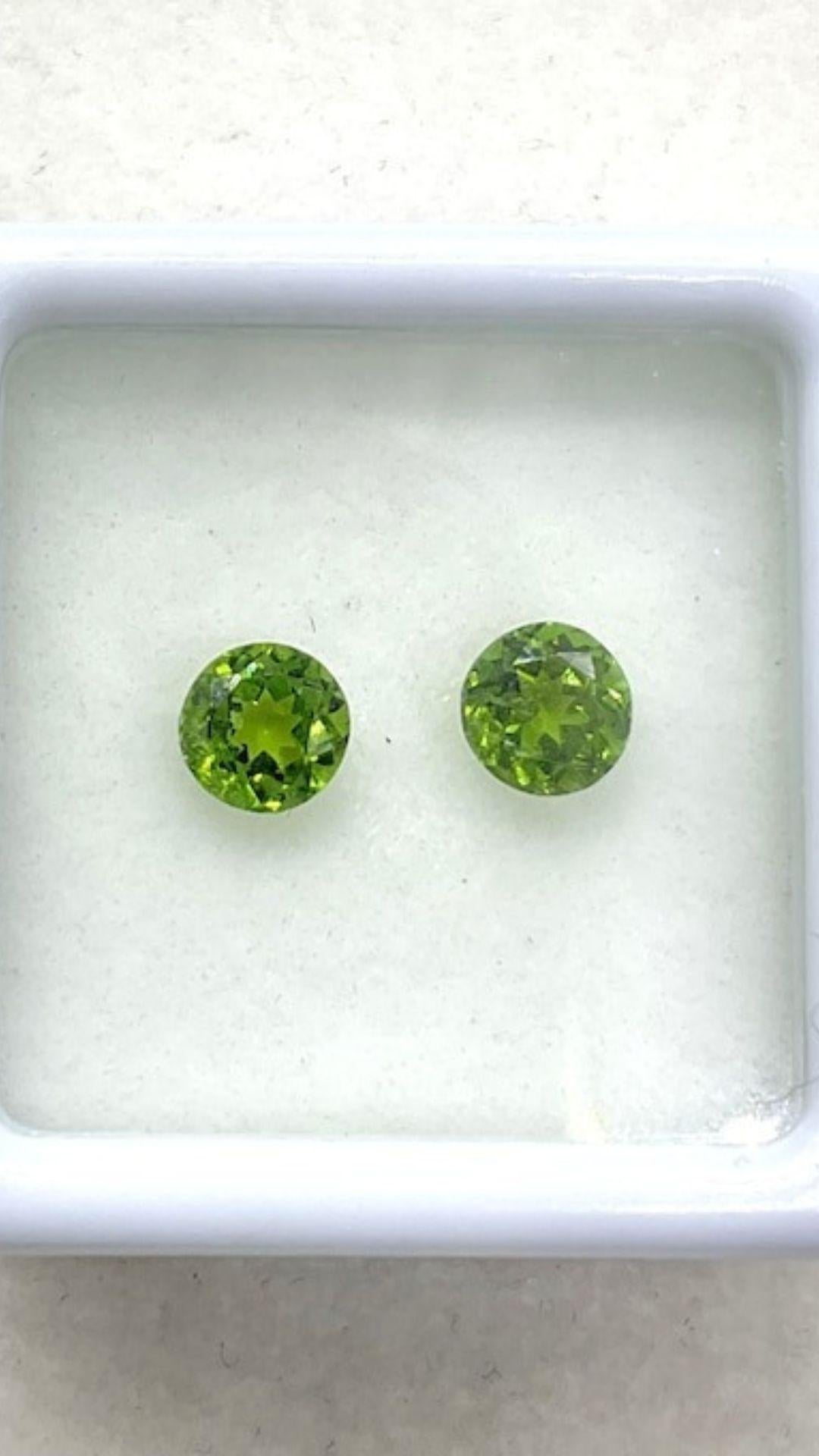 Gemstone - Tourmaline
Weight- 1.20 Carats
Shape - round
Size - 5 MM
Pieces - 2
Drill- Not Drilled