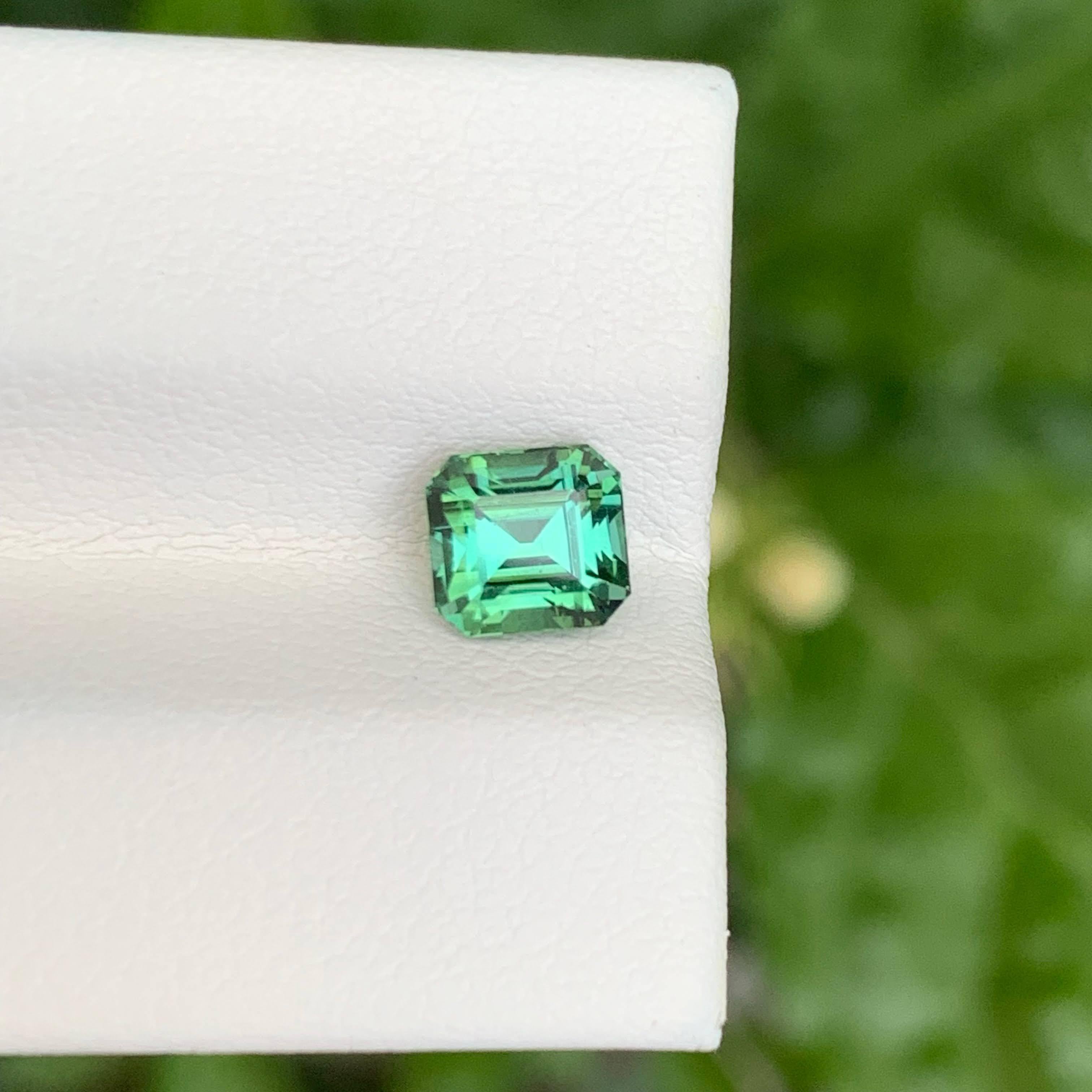 Moderne Pierre précieuse naturelle afghane taille Asscher, tourmaline bleu verdâtre de 1,20 carat en vente