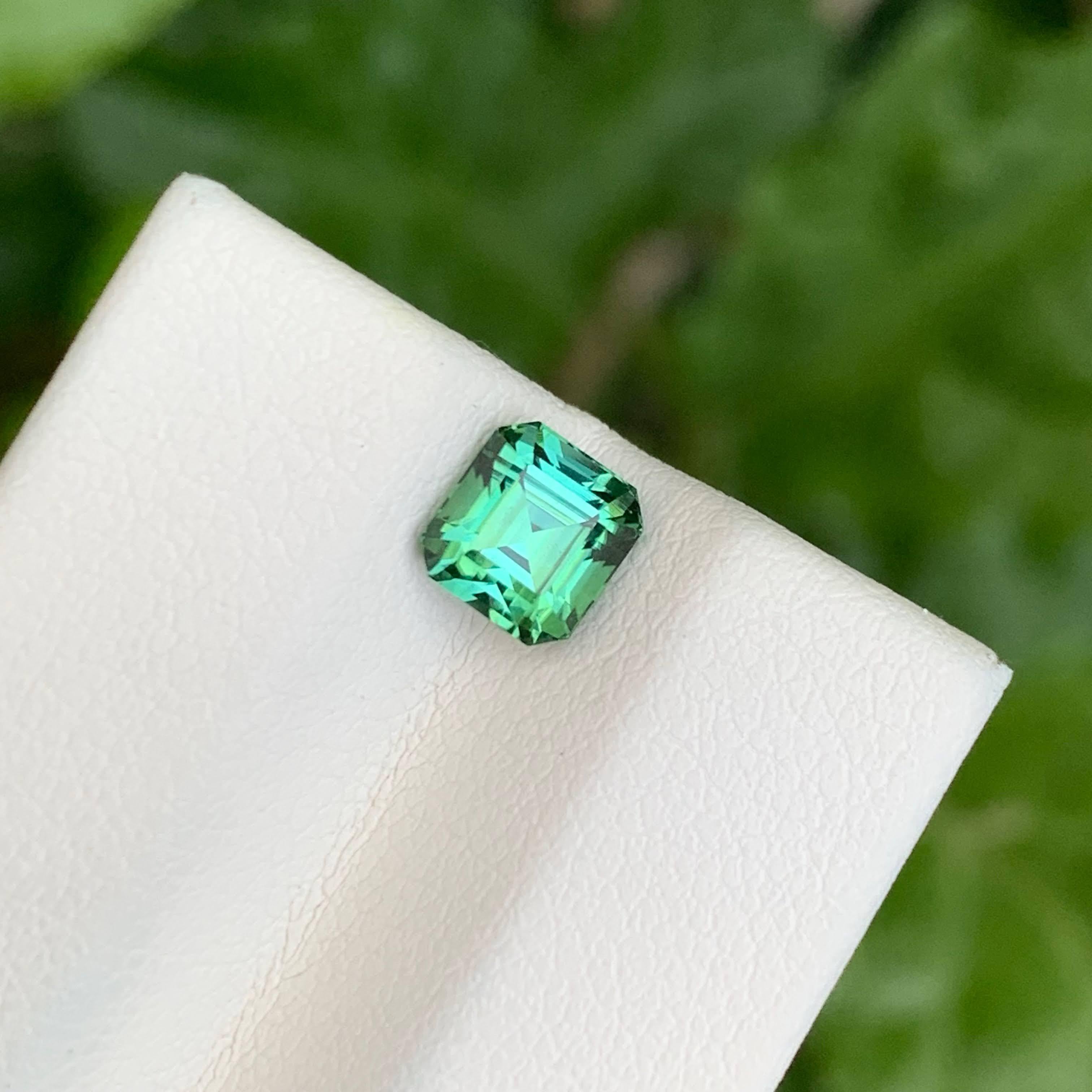 Pierre précieuse naturelle afghane taille Asscher, tourmaline bleu verdâtre de 1,20 carat Unisexe en vente