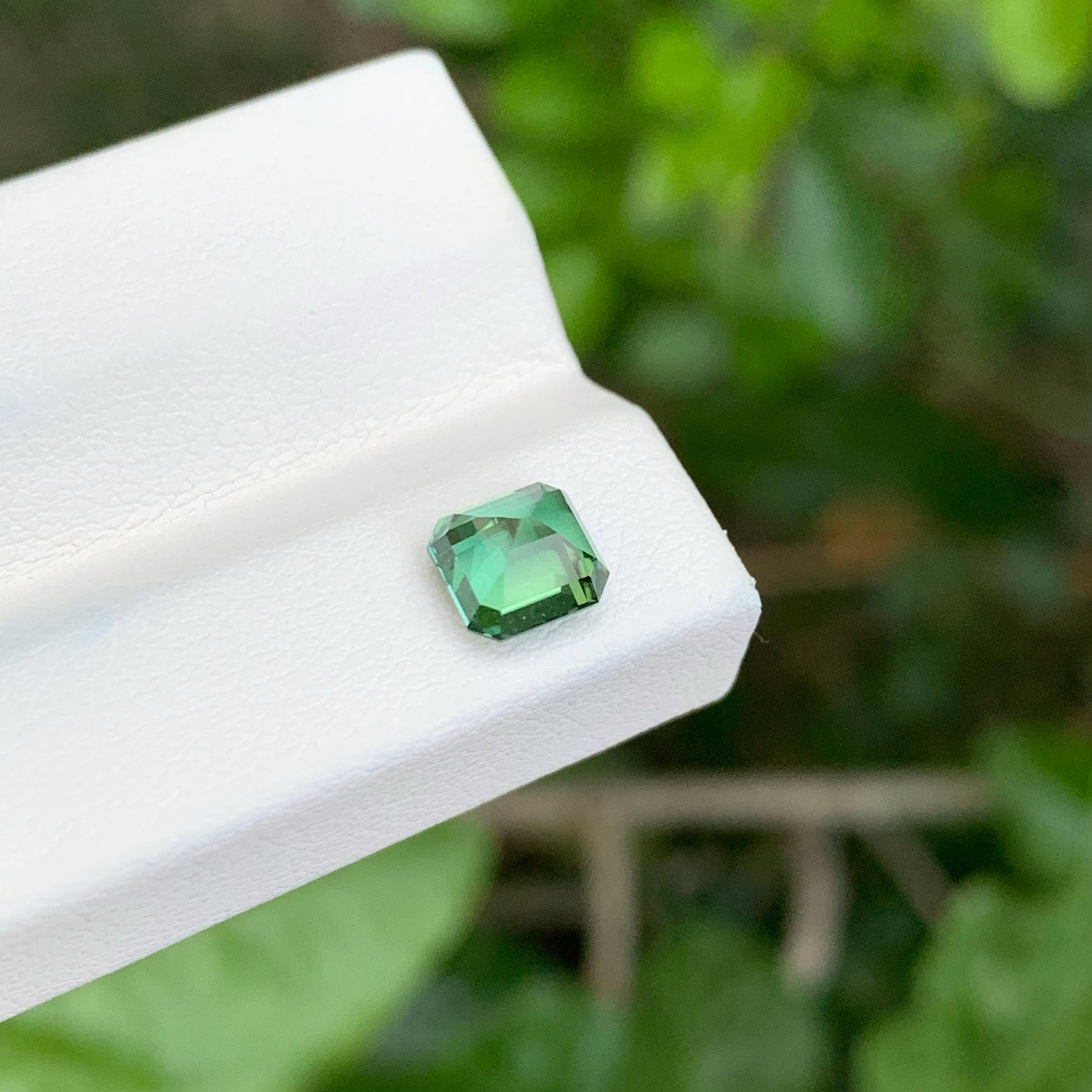 Pierre précieuse naturelle afghane taille Asscher, tourmaline bleu verdâtre de 1,20 carat en vente 1