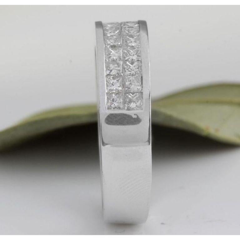 Women's 1.20 Carat Natural VS1 Diamond 14 Karat Solid White Gold Unisex Ring For Sale
