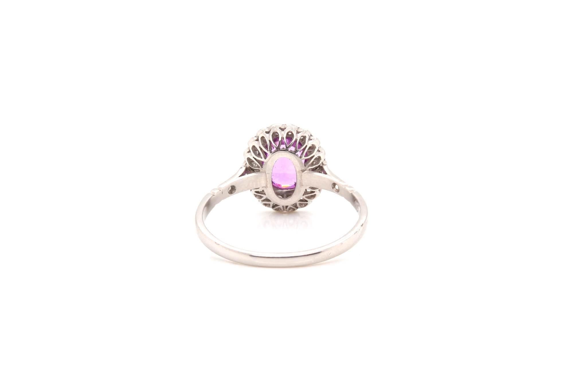 Women's or Men's 1.20 carats pink sapphire and diamonds ring For Sale