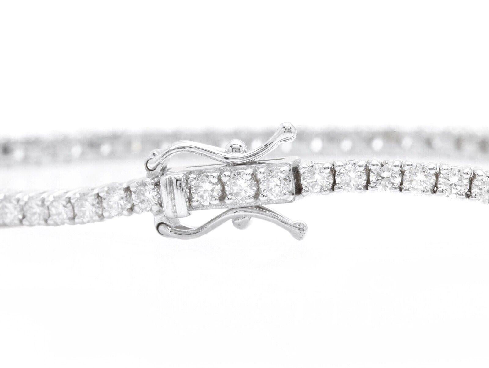 Taille ronde Bracelet en or blanc massif 14 carats avec un étonnant diamant naturel de 1,20 carat  en vente