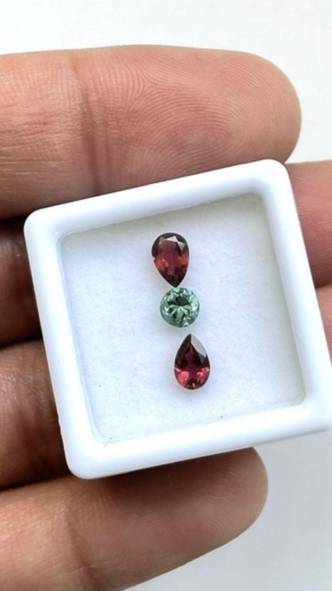 1.20 Carats Tourmaline Mix Matched Pair, Pink and Green Tourmaline Cut Stones In New Condition In Jaipur, RJ